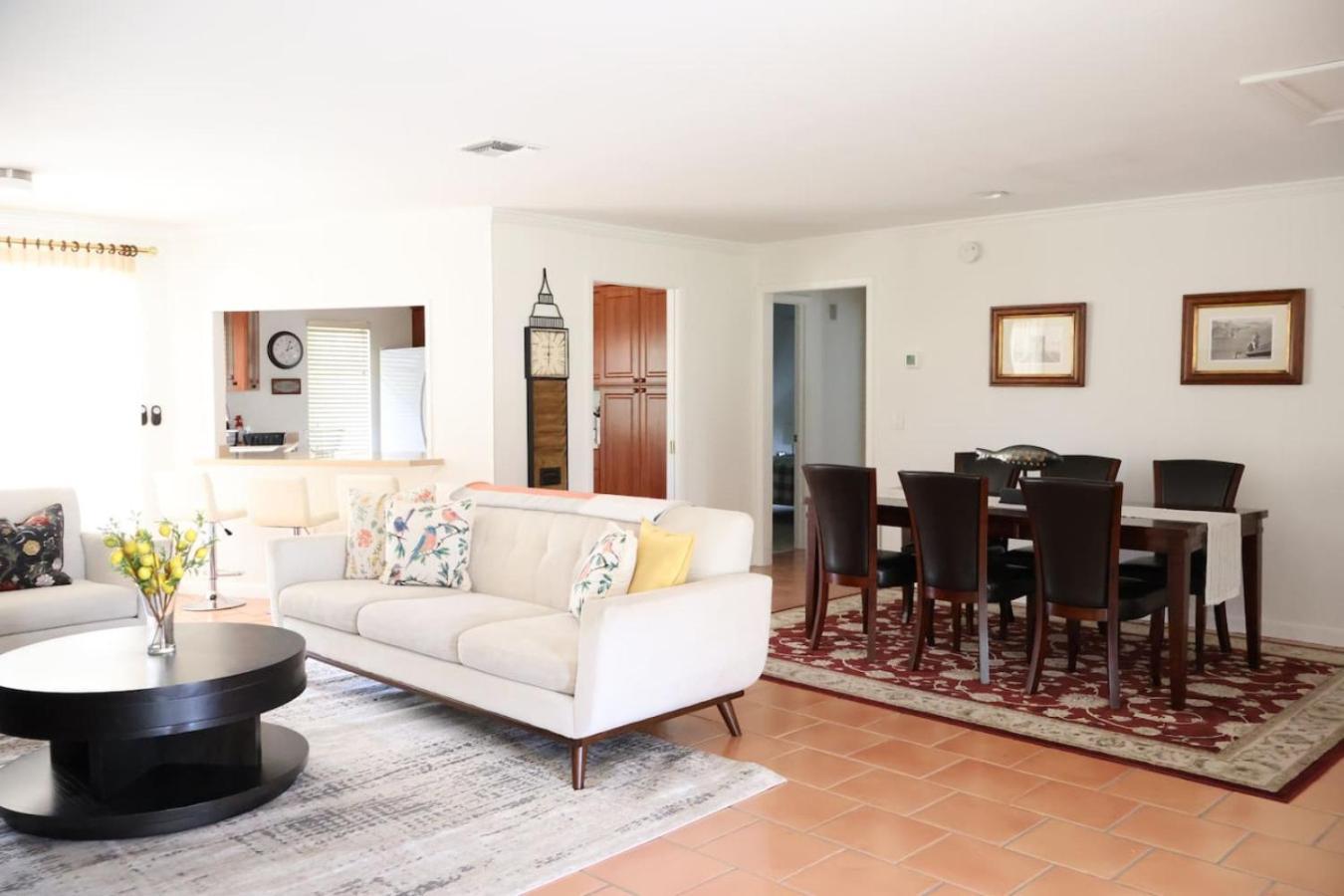 Charming Vacation Near Golf And 5th Ave * Naples