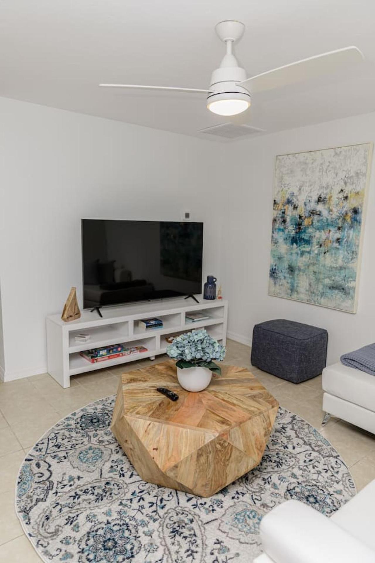 Holiday home Coastal House Walking Distance To *