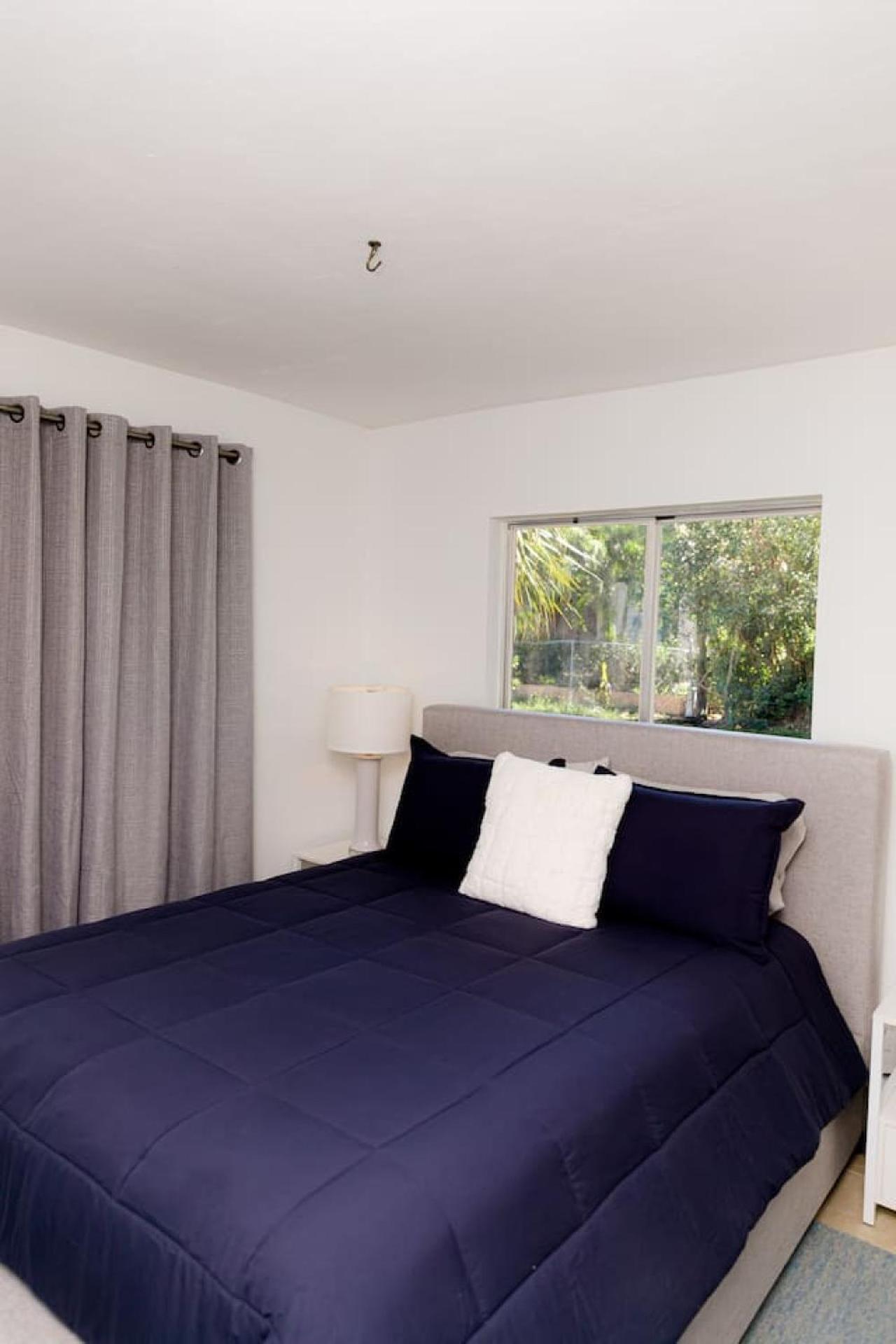 Coastal House Walking Distance To