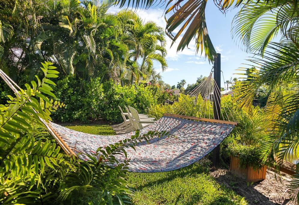 Waterfront Just Minutes To Beaches Holiday home *