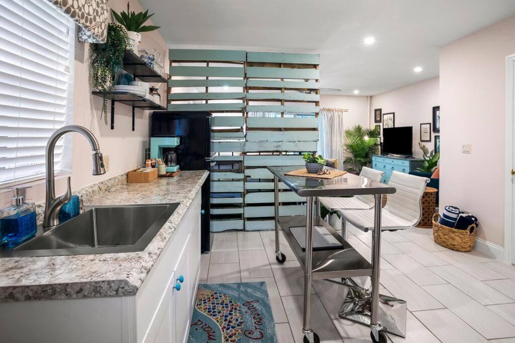 Waterfront Just Minutes To Beaches Naples