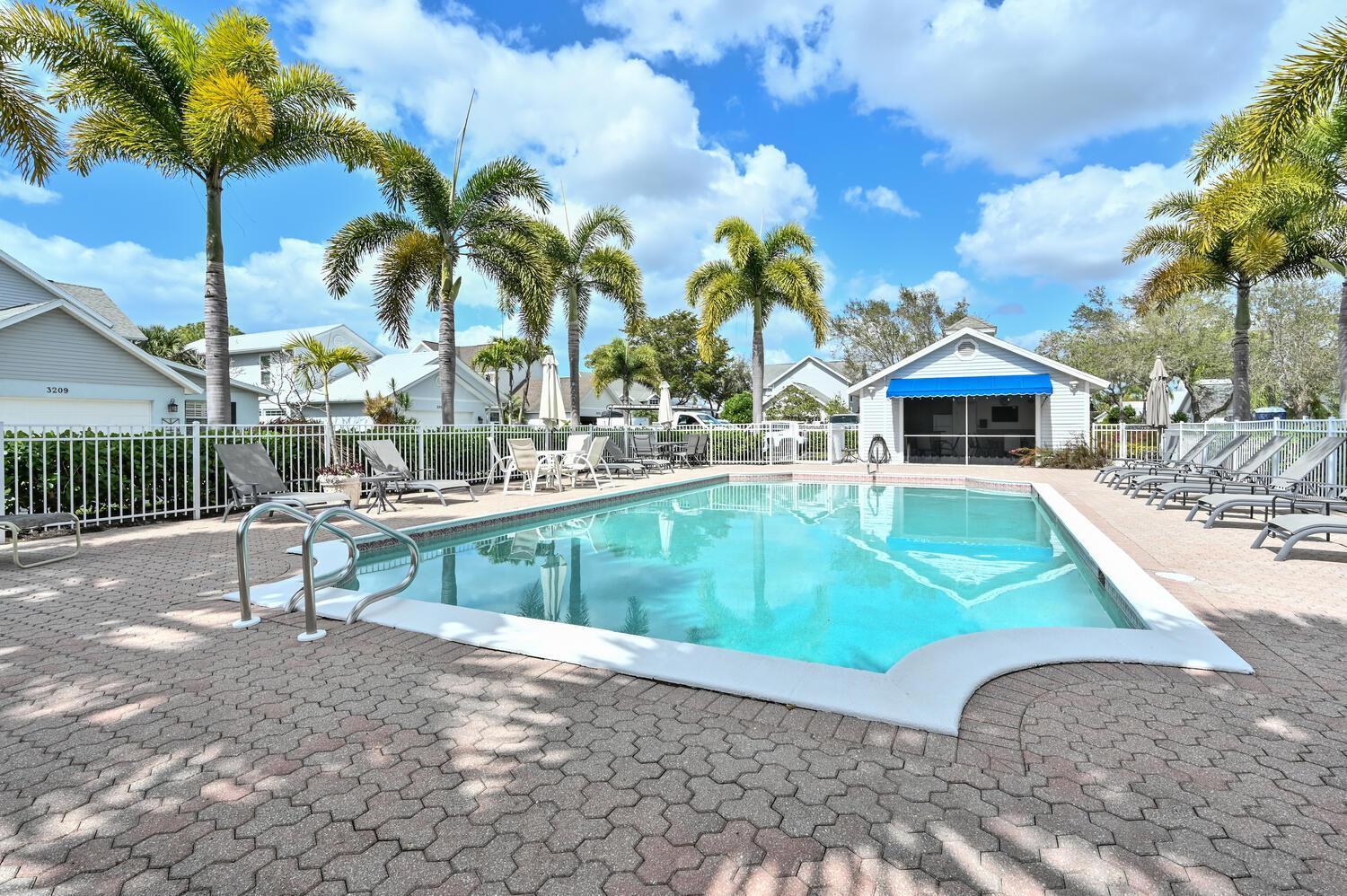 Spacious+cozy Home, Near The Beach, Heated Pool. Villa Naples