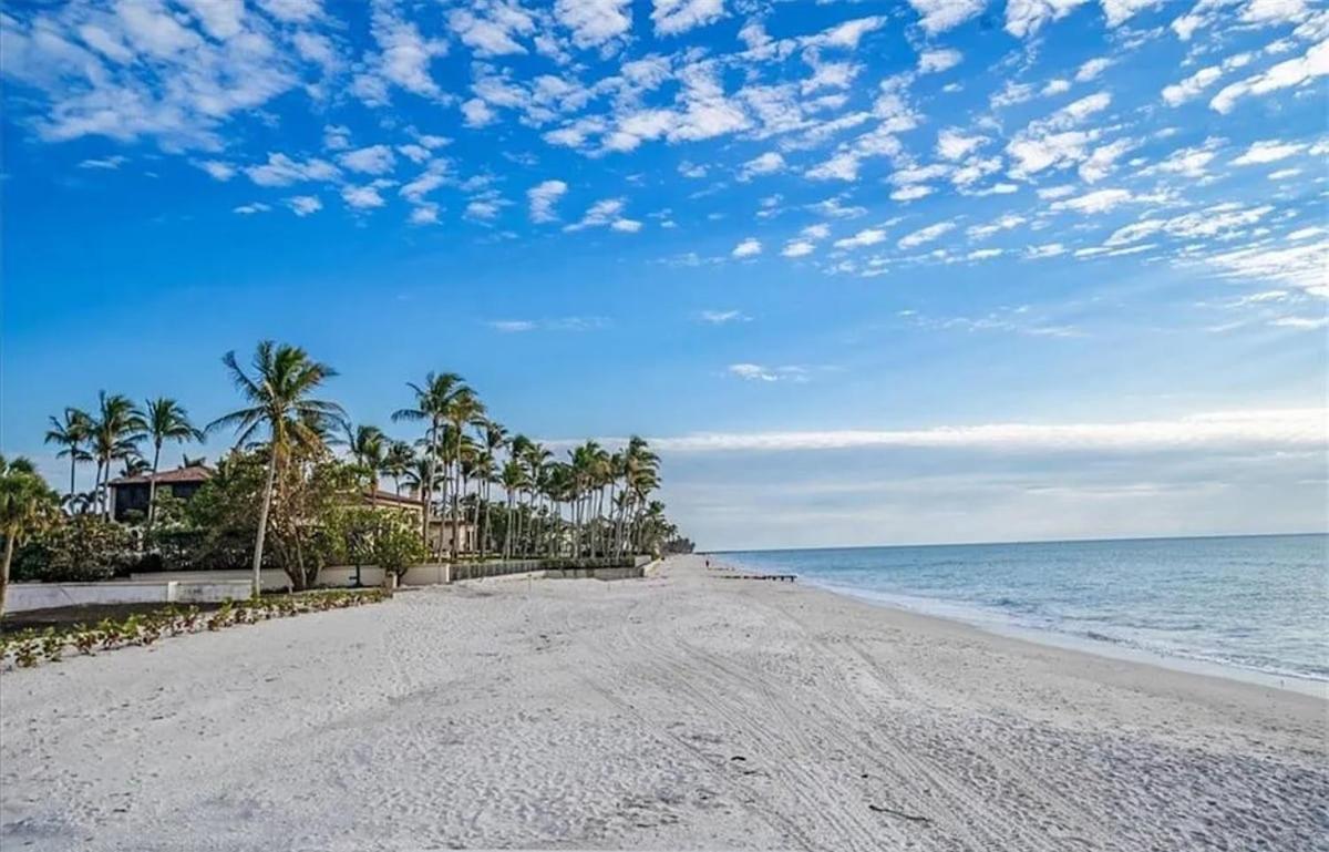 Private Oceanfront Mansion In Luxury * Naples