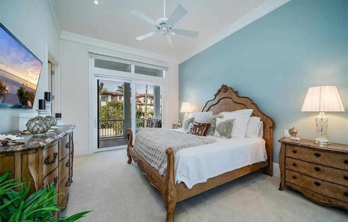 Villa Private Oceanfront Mansion In Luxury *