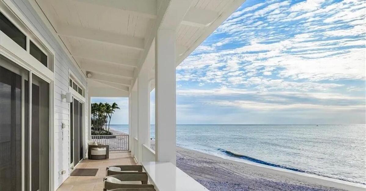 Private Oceanfront Mansion In Luxury