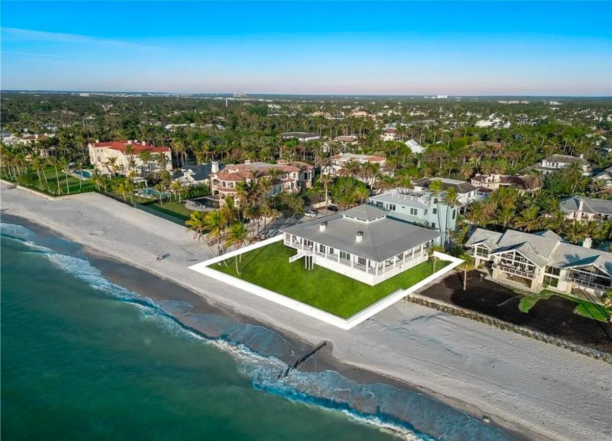 Villa Private Oceanfront Mansion In Luxury *