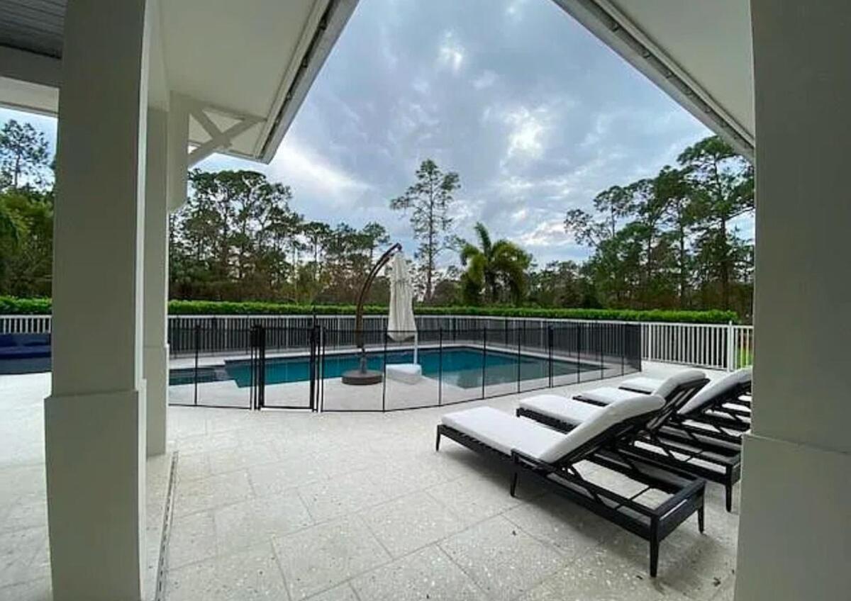 Golden Gate Estates Mansion W Pool In Luxury Villa Naples