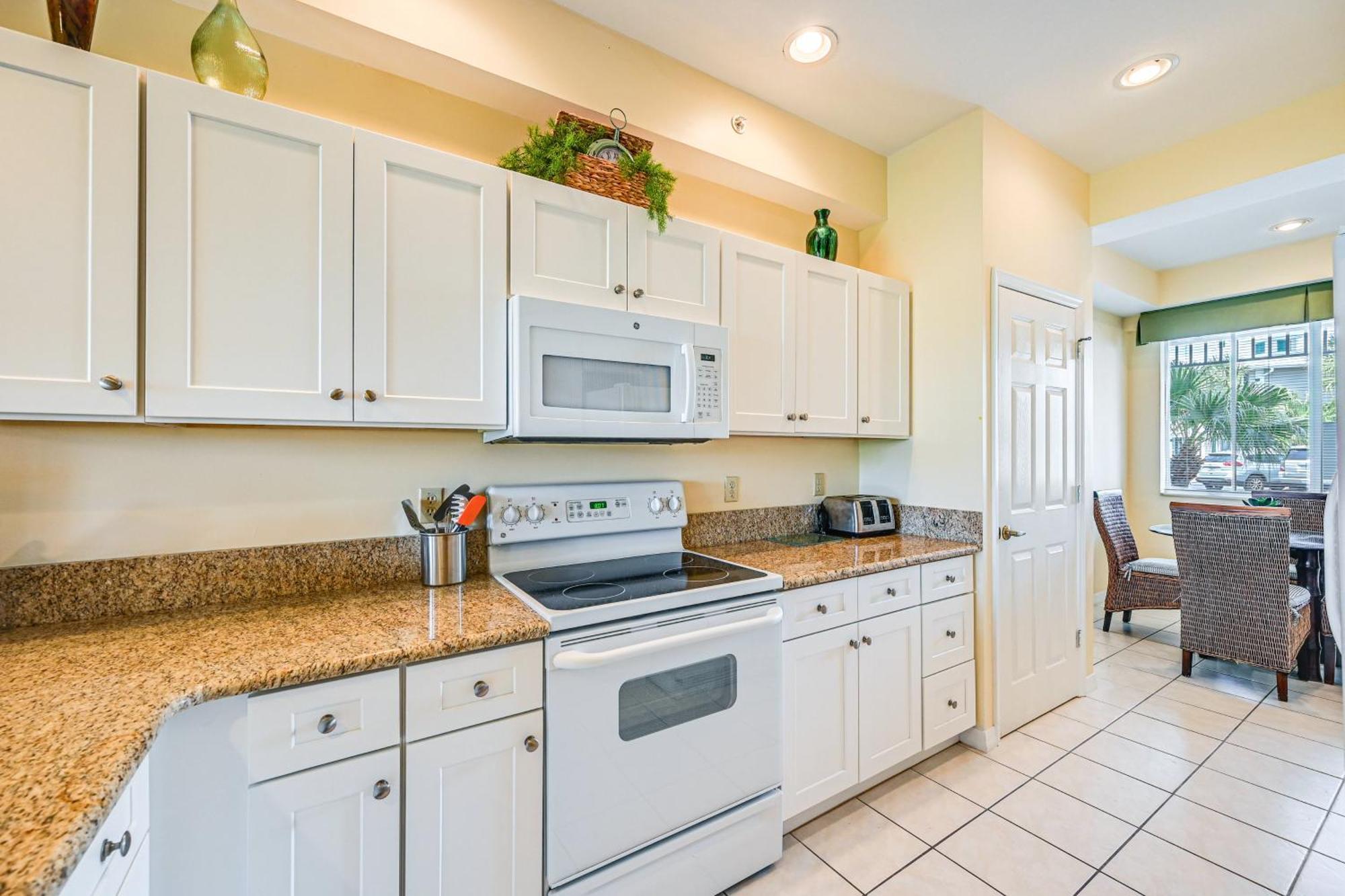On 2 Championship Golf Courses Apartment *
