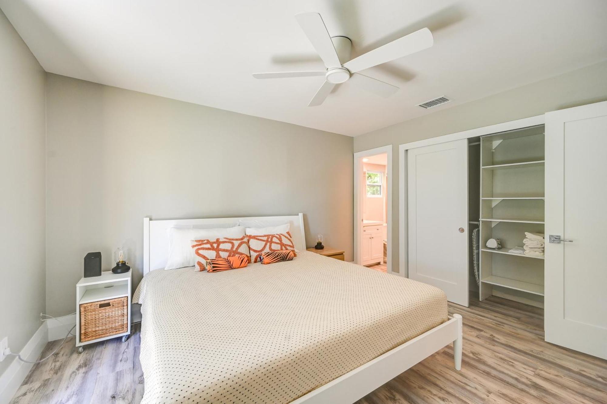 Close To - Pets Welcome! * Naples
