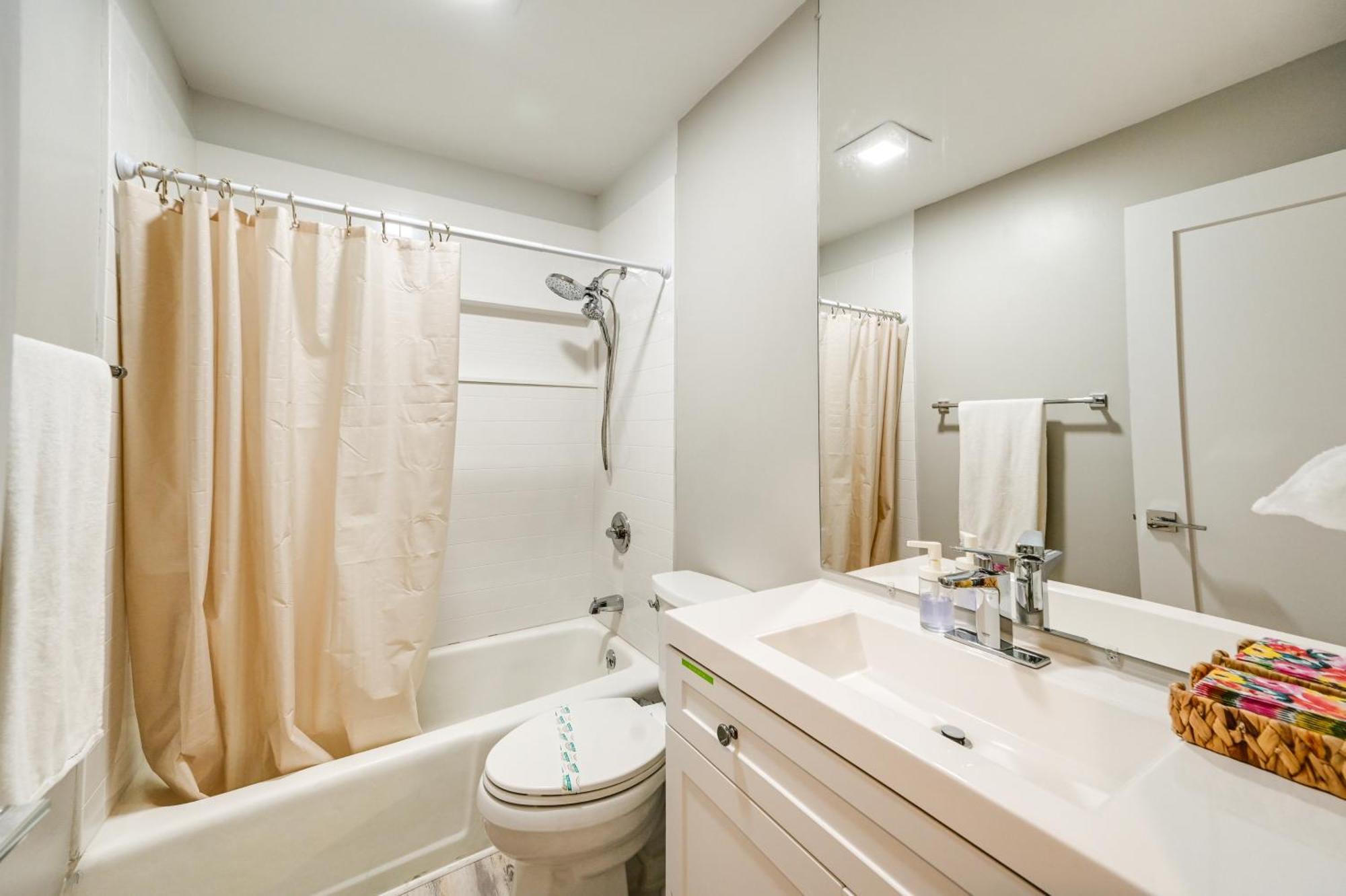 Holiday home Close To - Pets Welcome! *