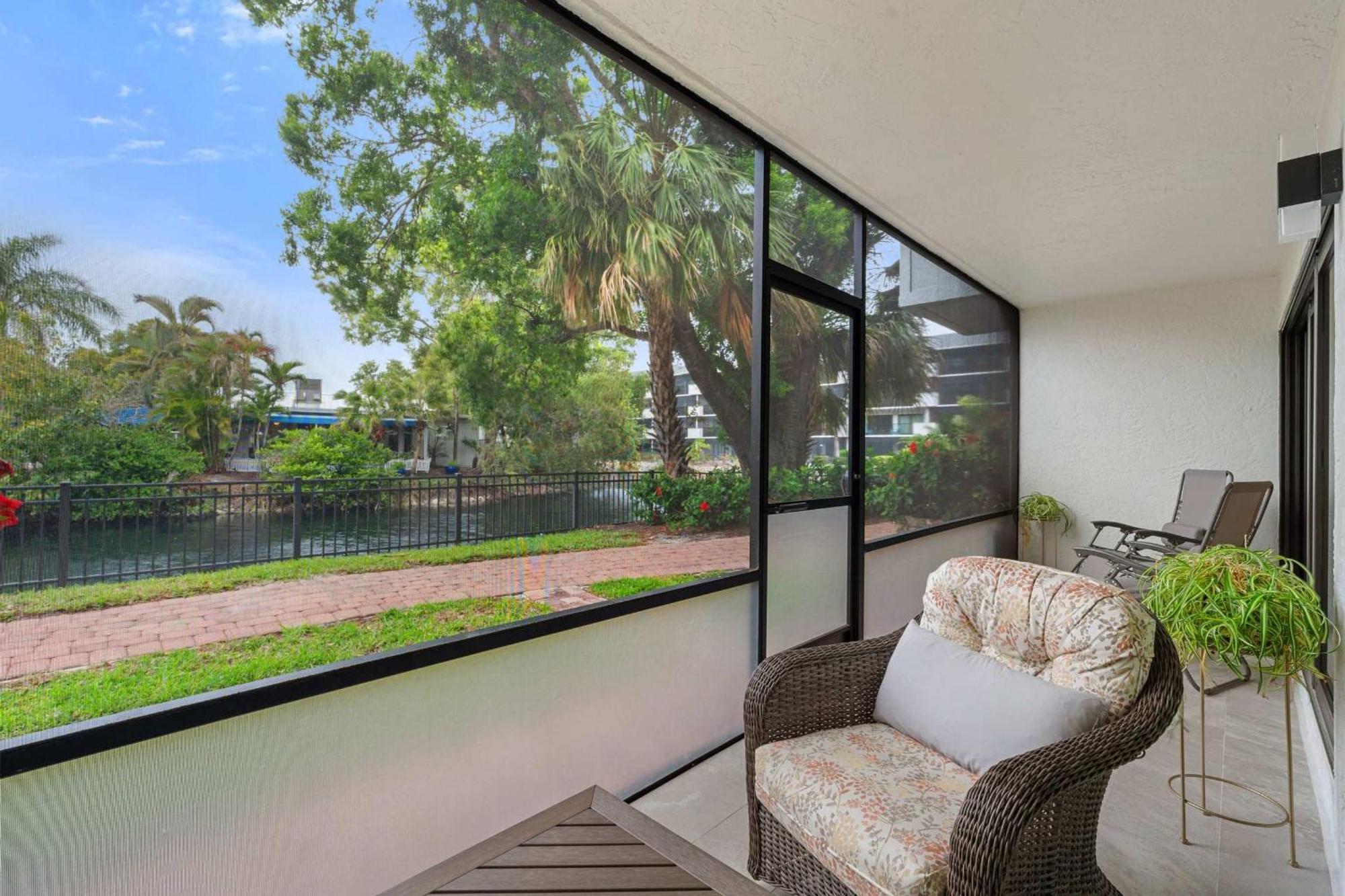 Holiday home First Floor - End Unit With Views