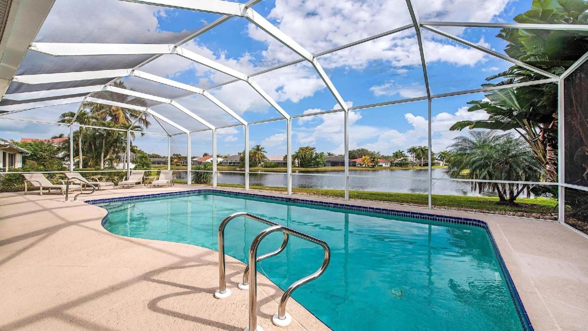 Mit Privatpool Fuer 8 Personen Ca 230 Qm In Naples, Florida Southwest Florida Holiday home Naples