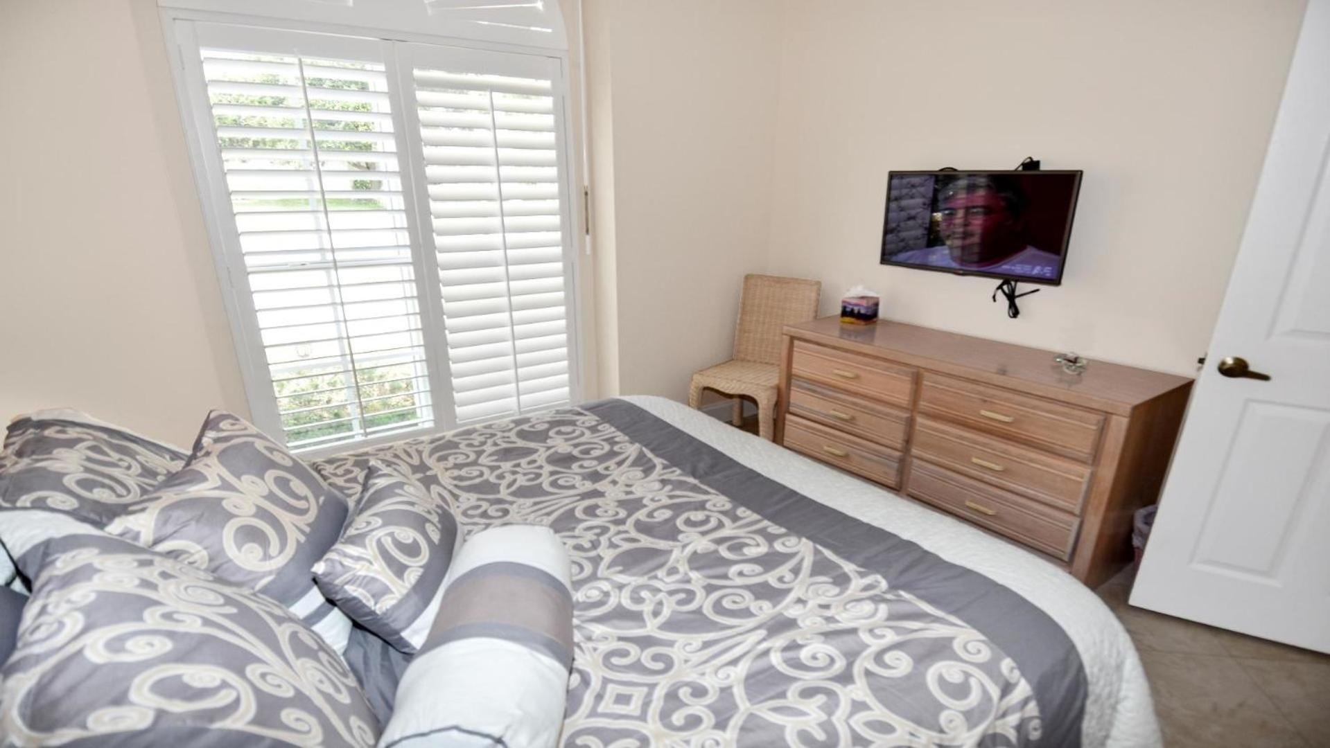 Mit Privatpool Fuer 8 Personen Ca 183 Qm In Naples, Florida Southwest Florida Holiday home Naples