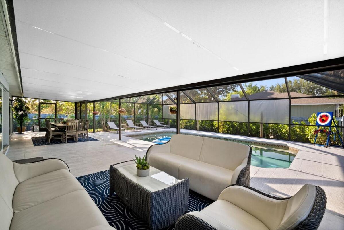 Give Yourself, Family And Friends A Joy Holiday home