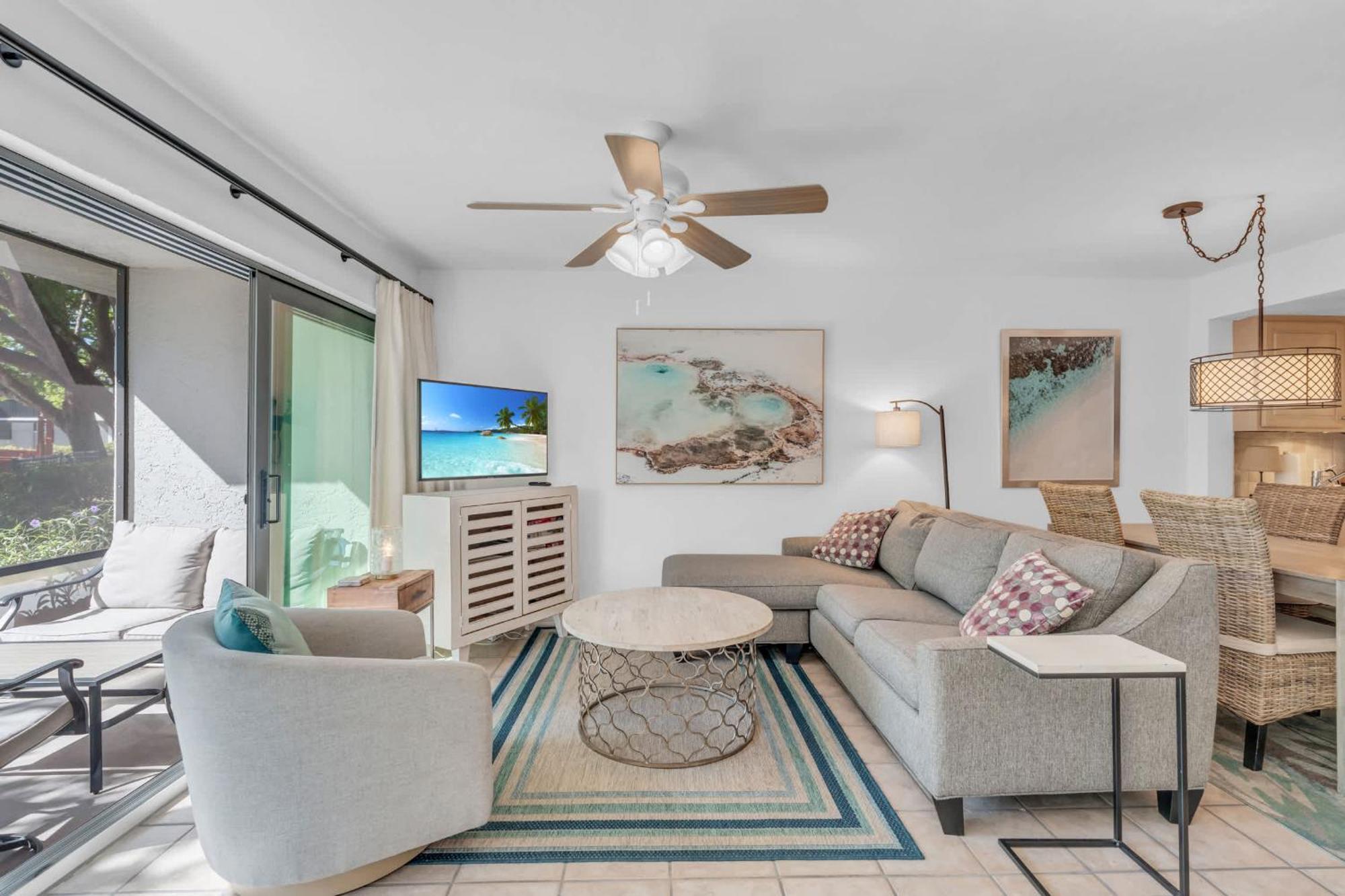 First Floor Walk Out With View * Naples