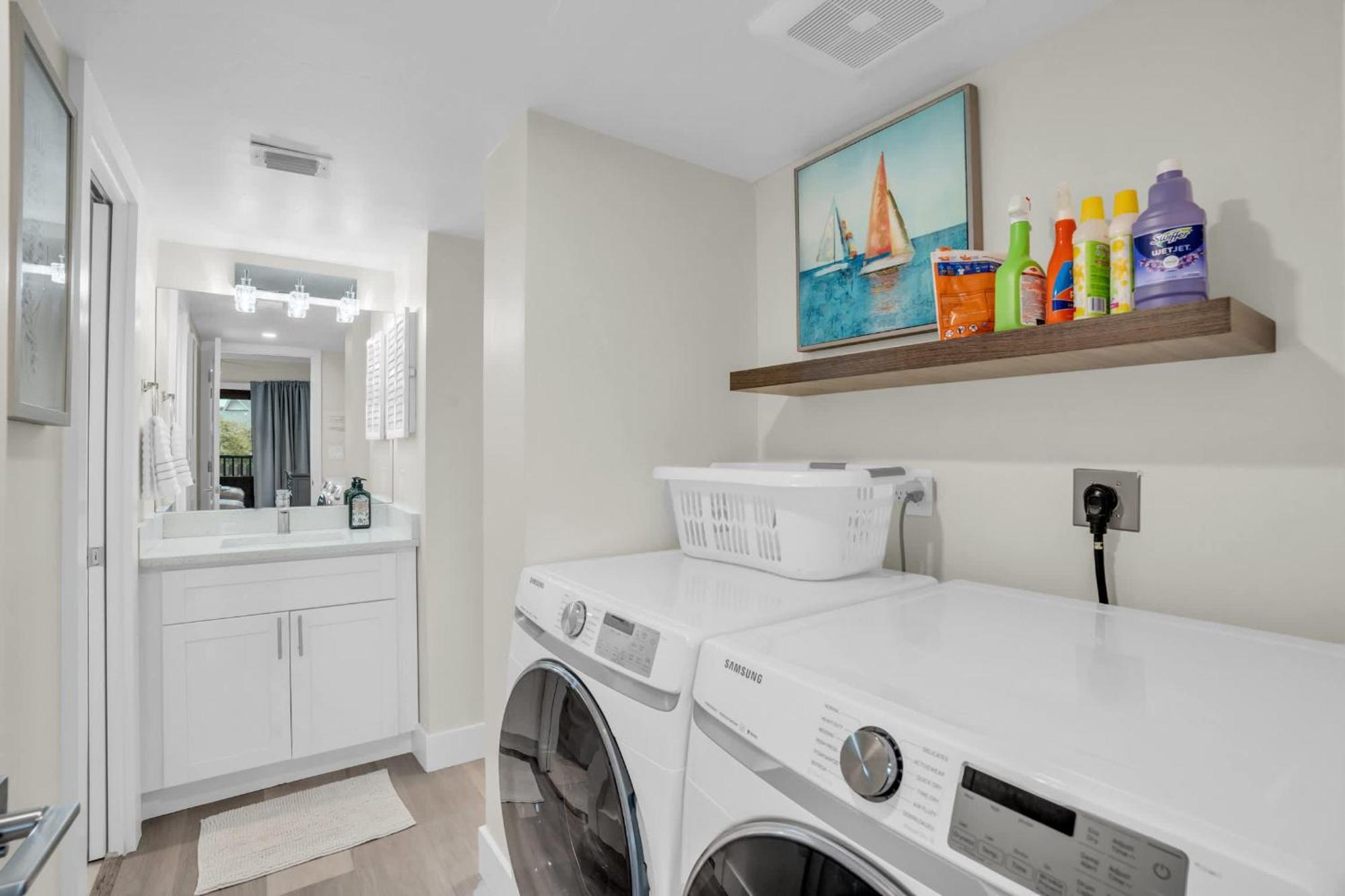 Deluxe Updated With Beautiful Views * Naples