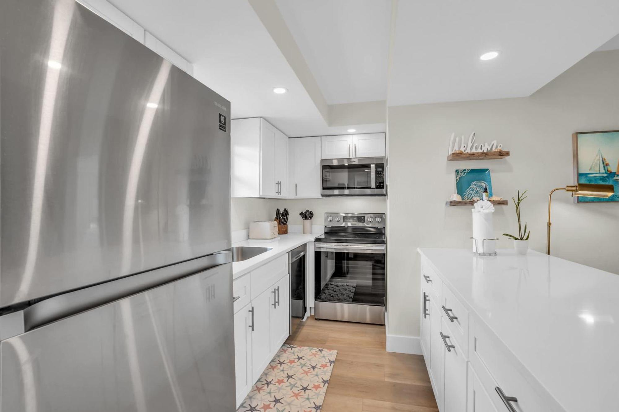 Deluxe Updated With Beautiful Views * Naples