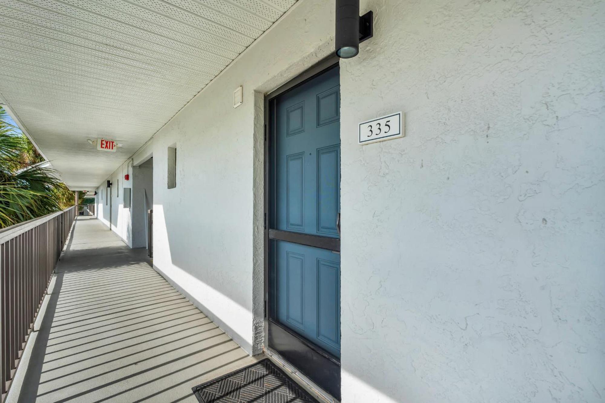 Deluxe - Modern Furnishings And Great View Holiday home Naples
