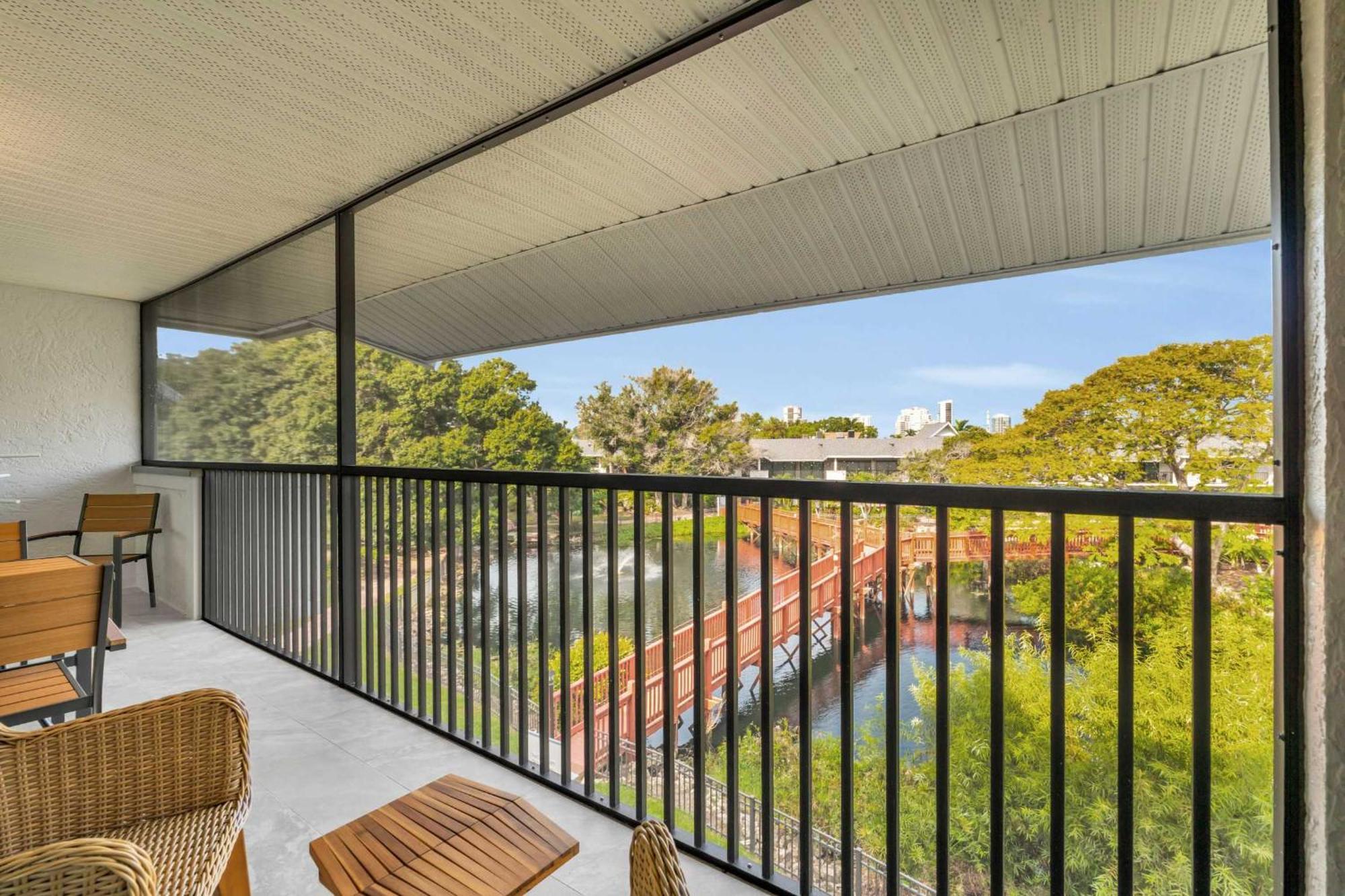 Deluxe - Modern Furnishings And Great View Holiday home *