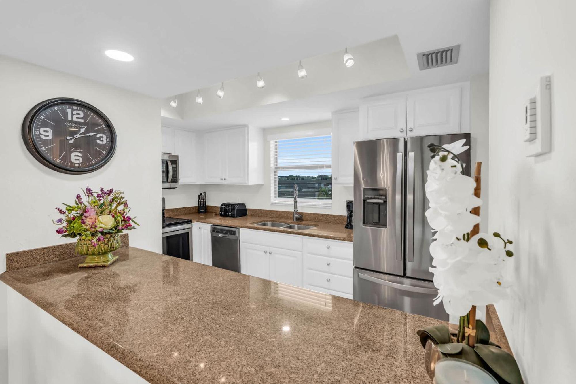 Gorgeous Inside - Stunning Views Naples