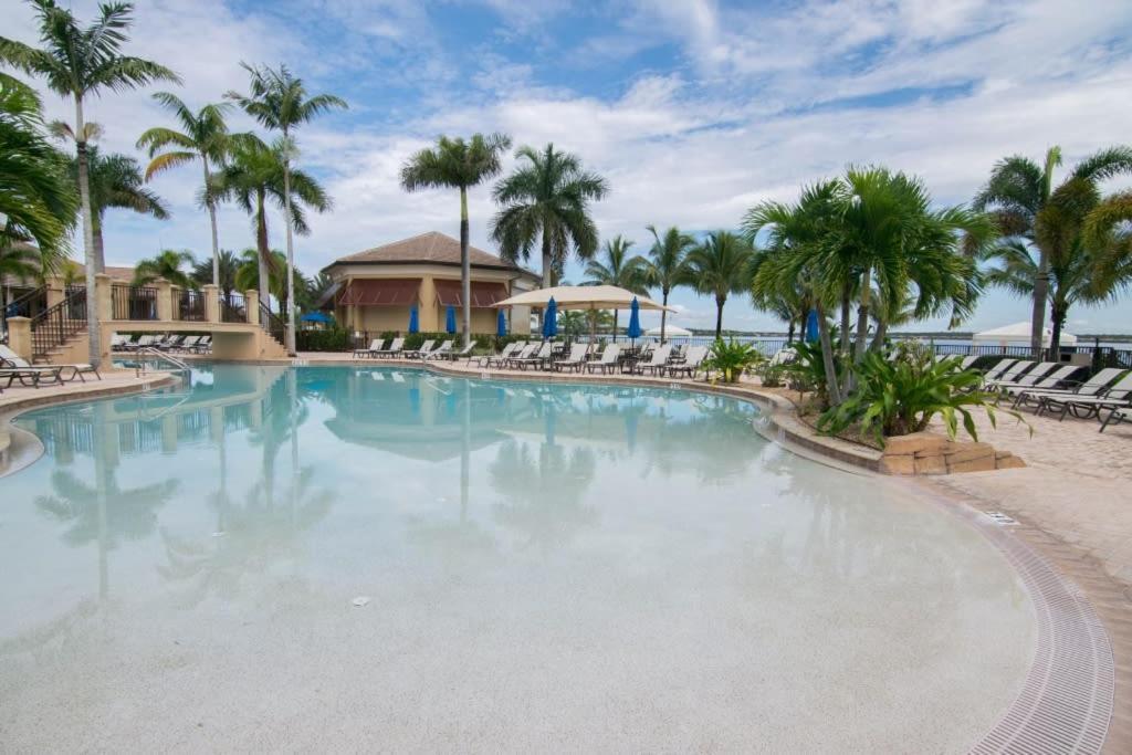 Holiday home View First Floor Coach At Amenities Filled - The Quarry Of Naples
