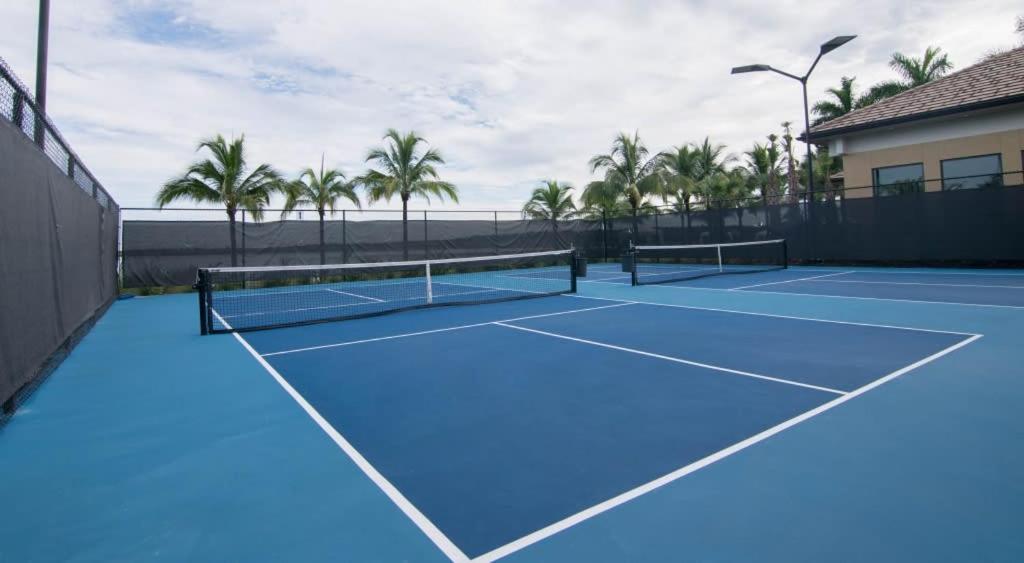 View First Floor Coach At Amenities Filled - The Quarry Of