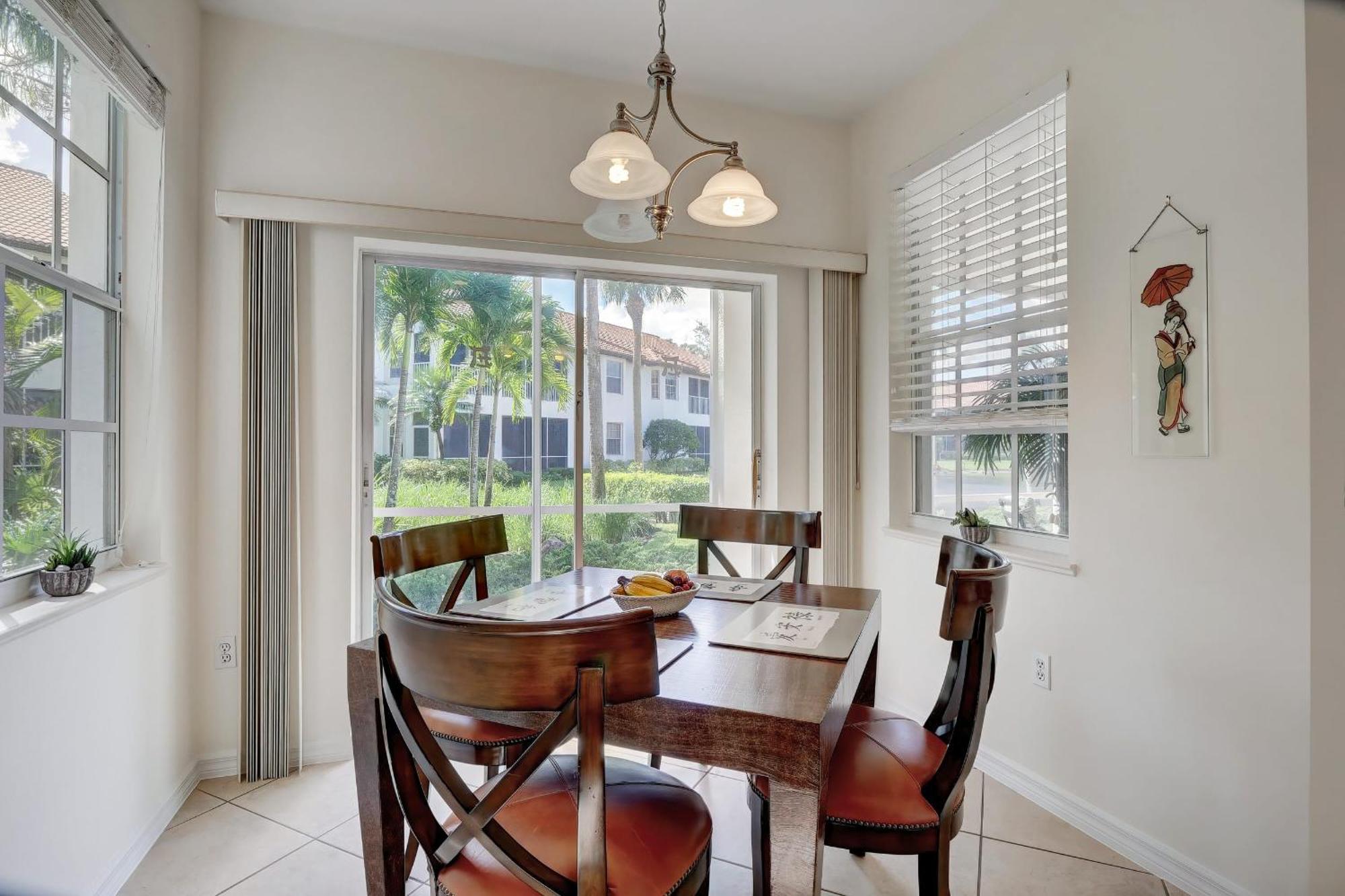 First Floor Coach With Pond Views * Naples