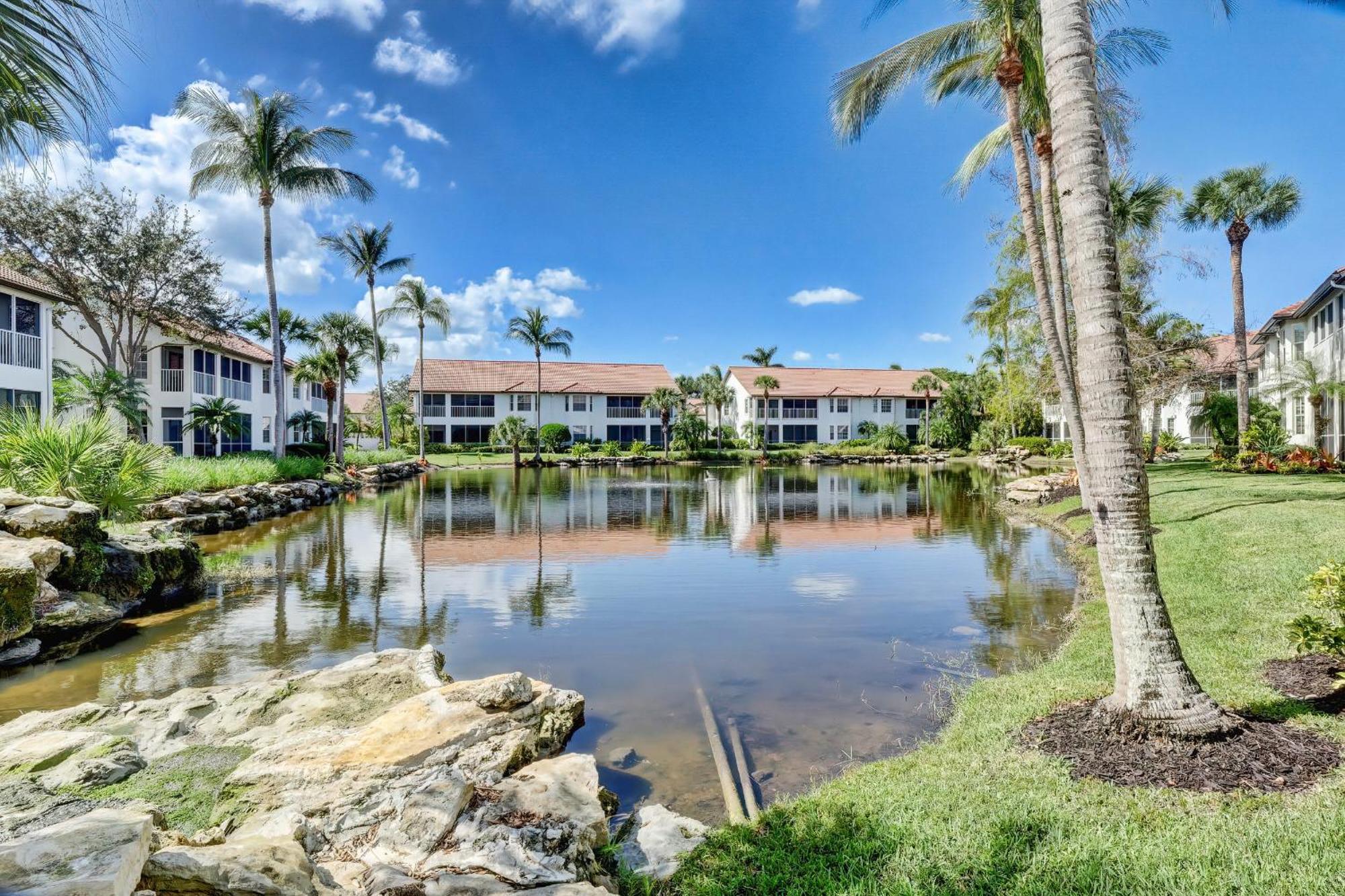 First Floor Coach With Pond Views