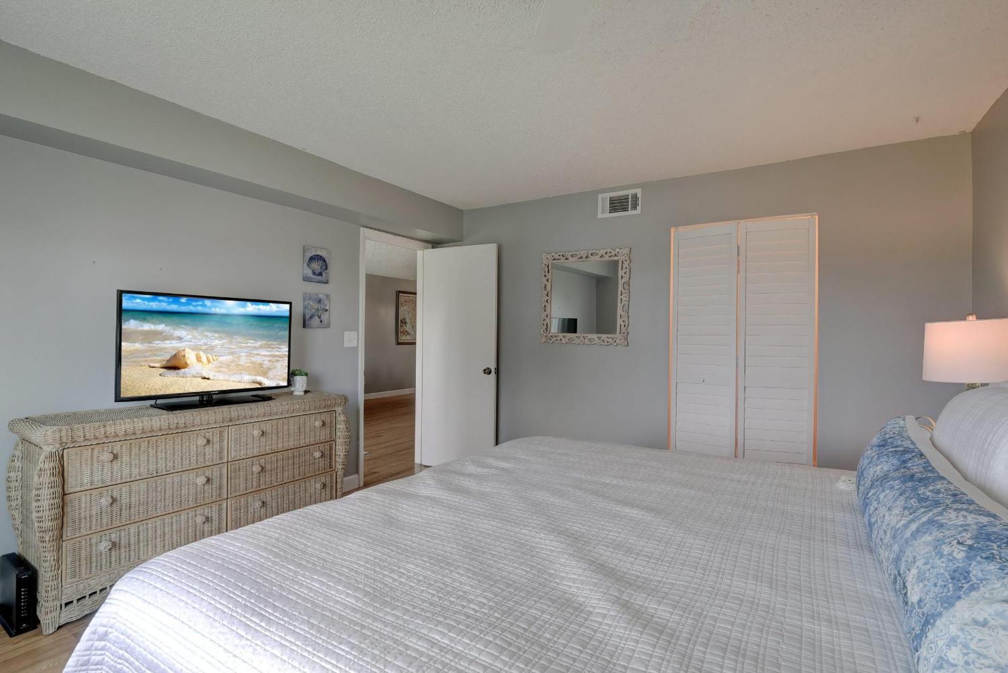 Holiday home Second Floor In Sunrise Of The With Wonderful Community Pool View *