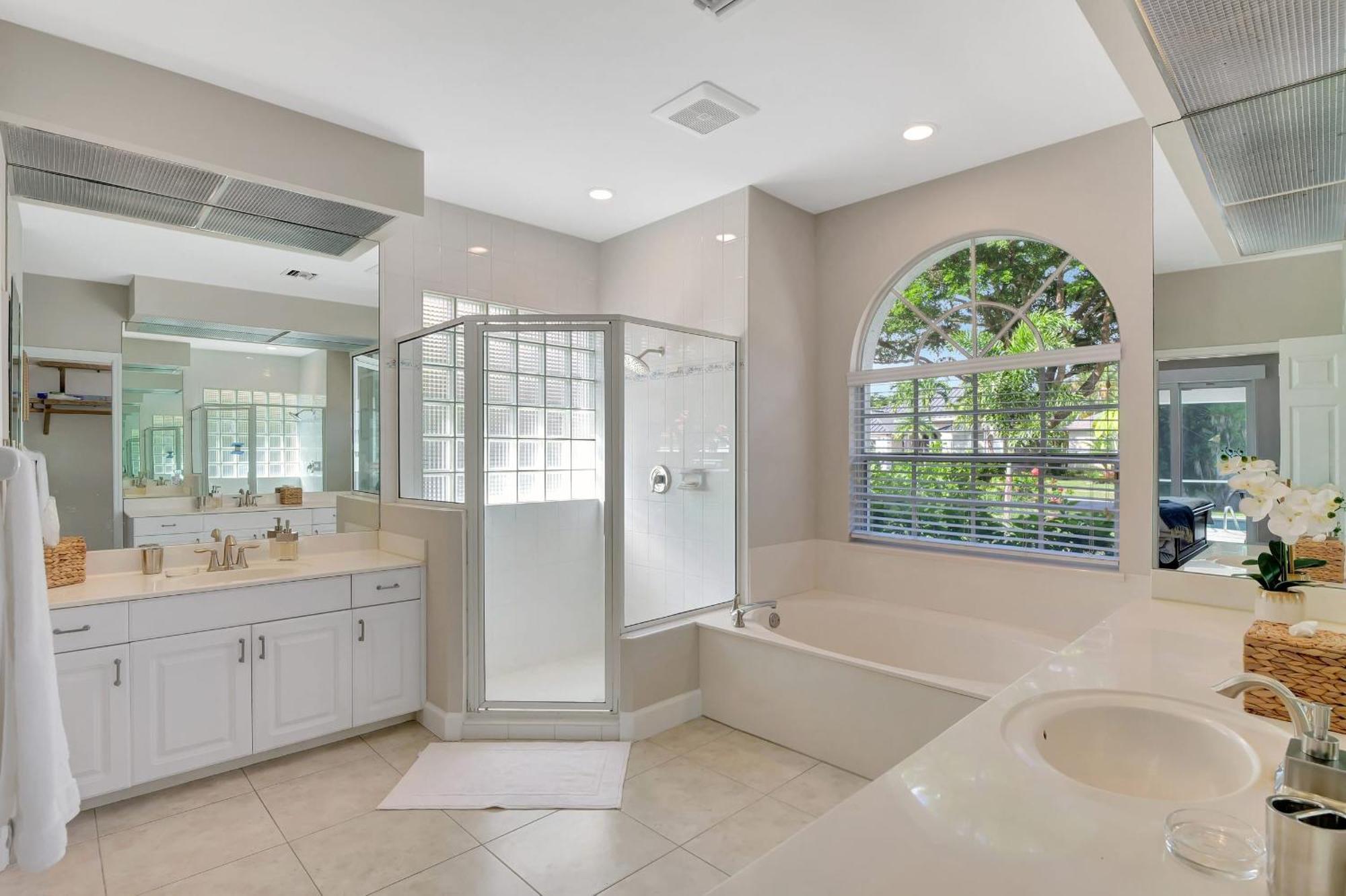 Sunny Retreat With Private Pool In North Holiday home Naples