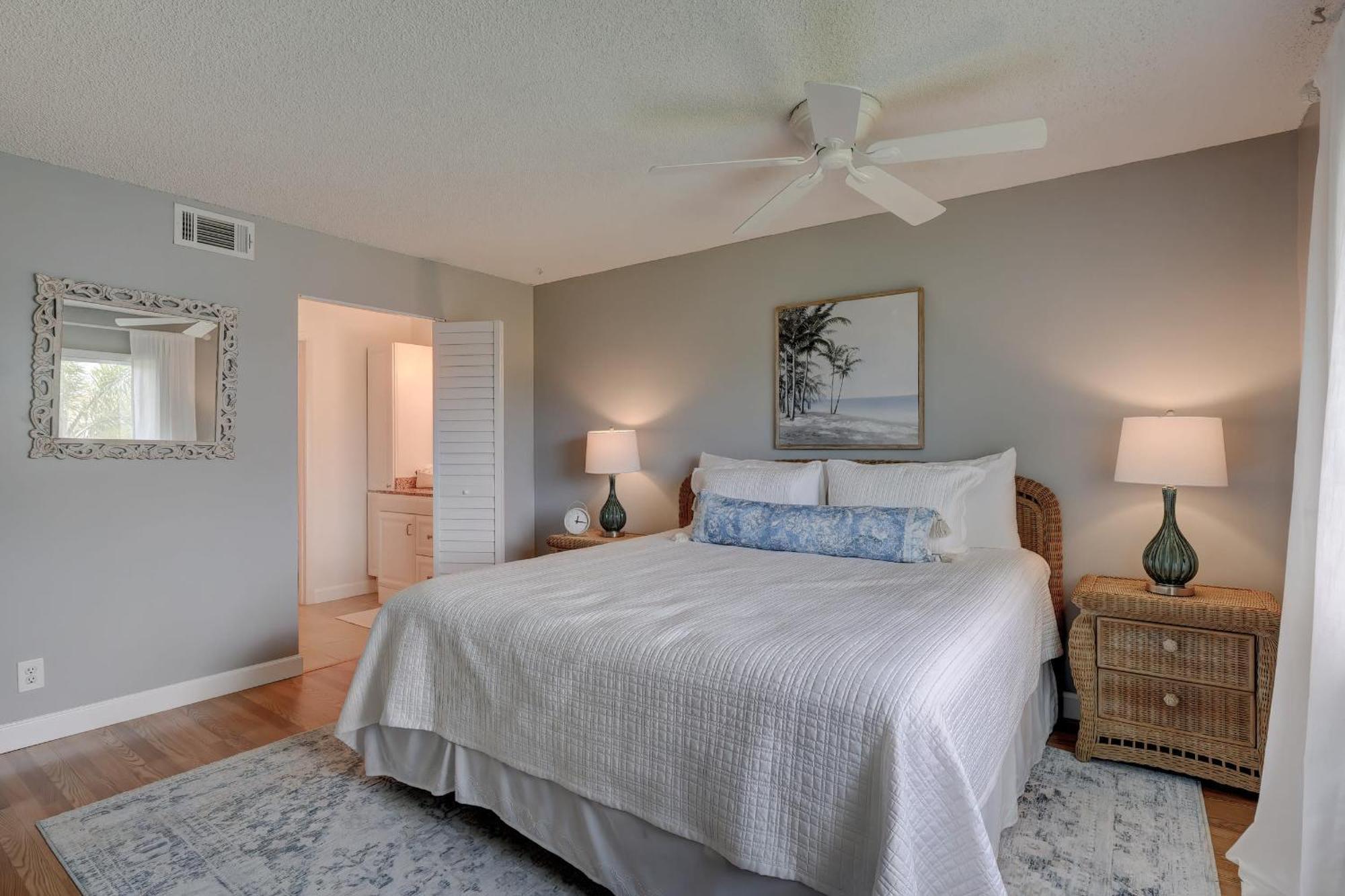 Second Floor In Sunrise Of The With Wonderful Community Pool View Holiday home Naples