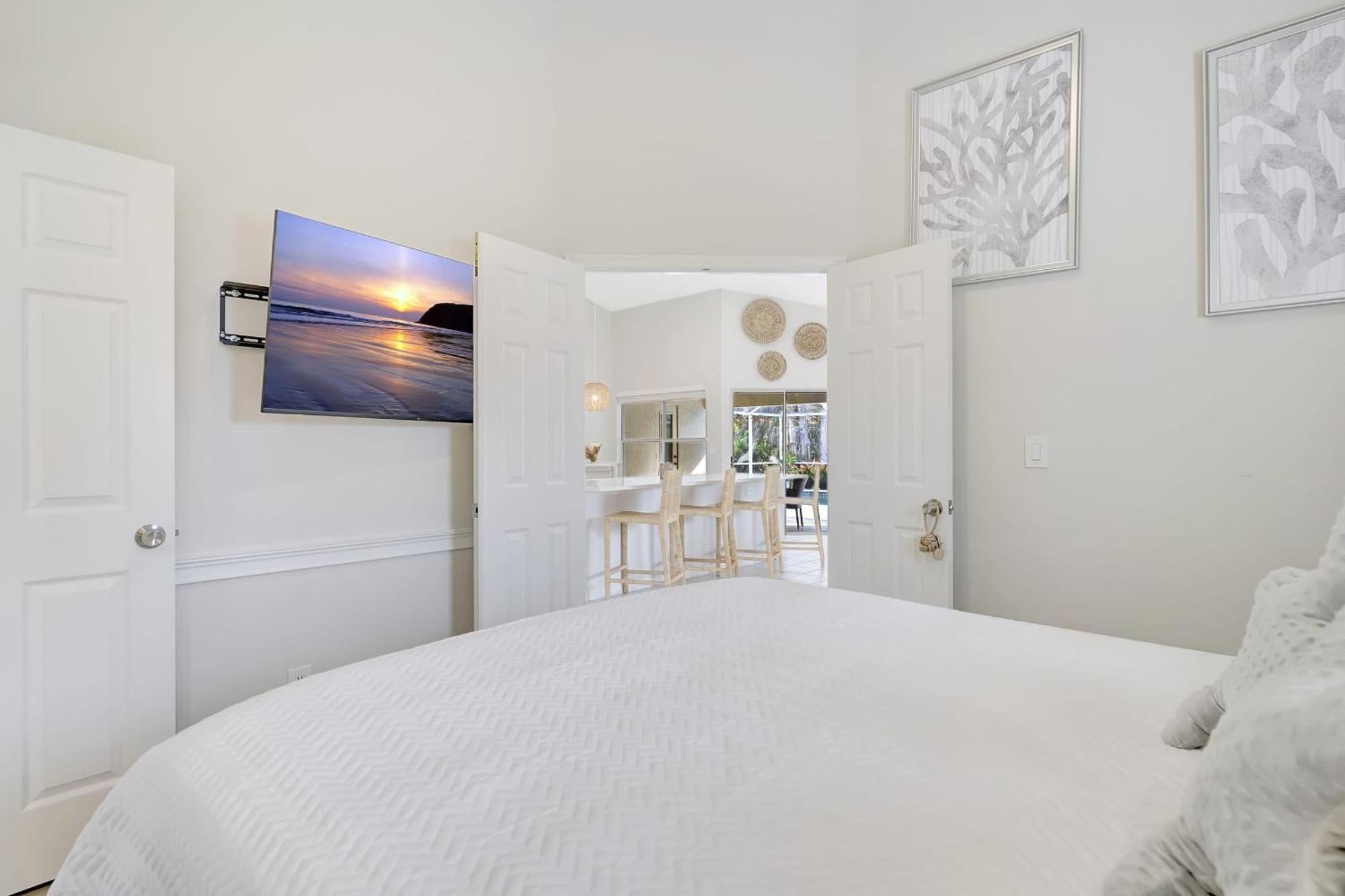 Live Like A Local Charming Pool In Berkshire Lakes *