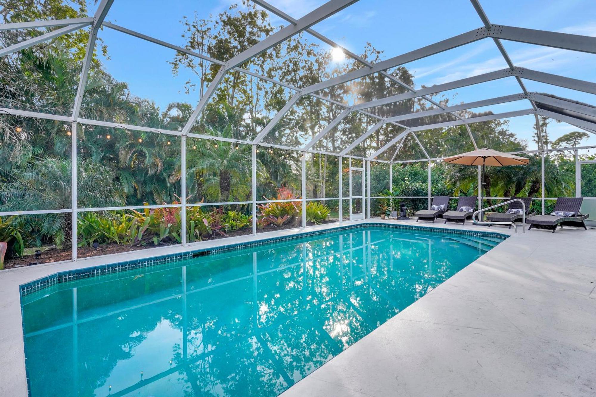 Holiday home Live Like A Local Charming Pool In Berkshire Lakes