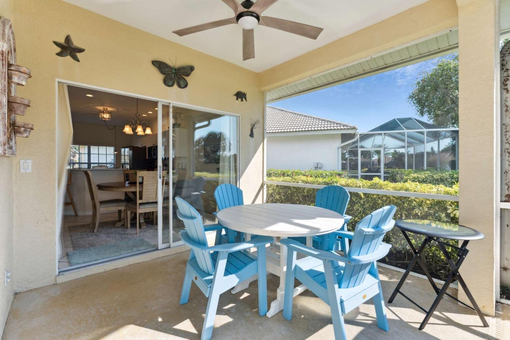 Holiday home Poolside Bliss And A Family-friendly Oasis