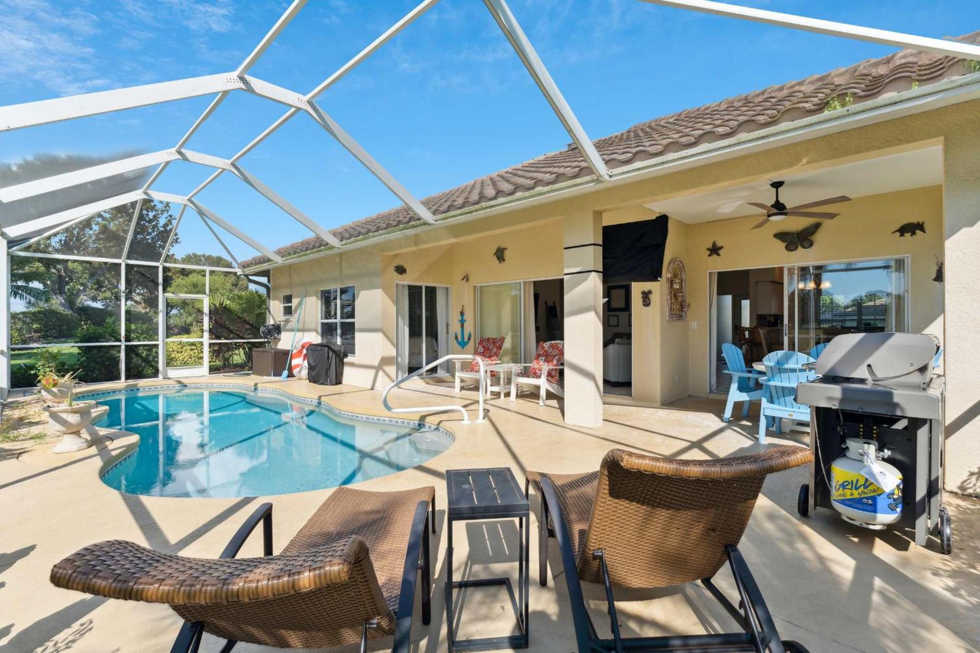 Holiday home Poolside Bliss And A Family-friendly Oasis Naples