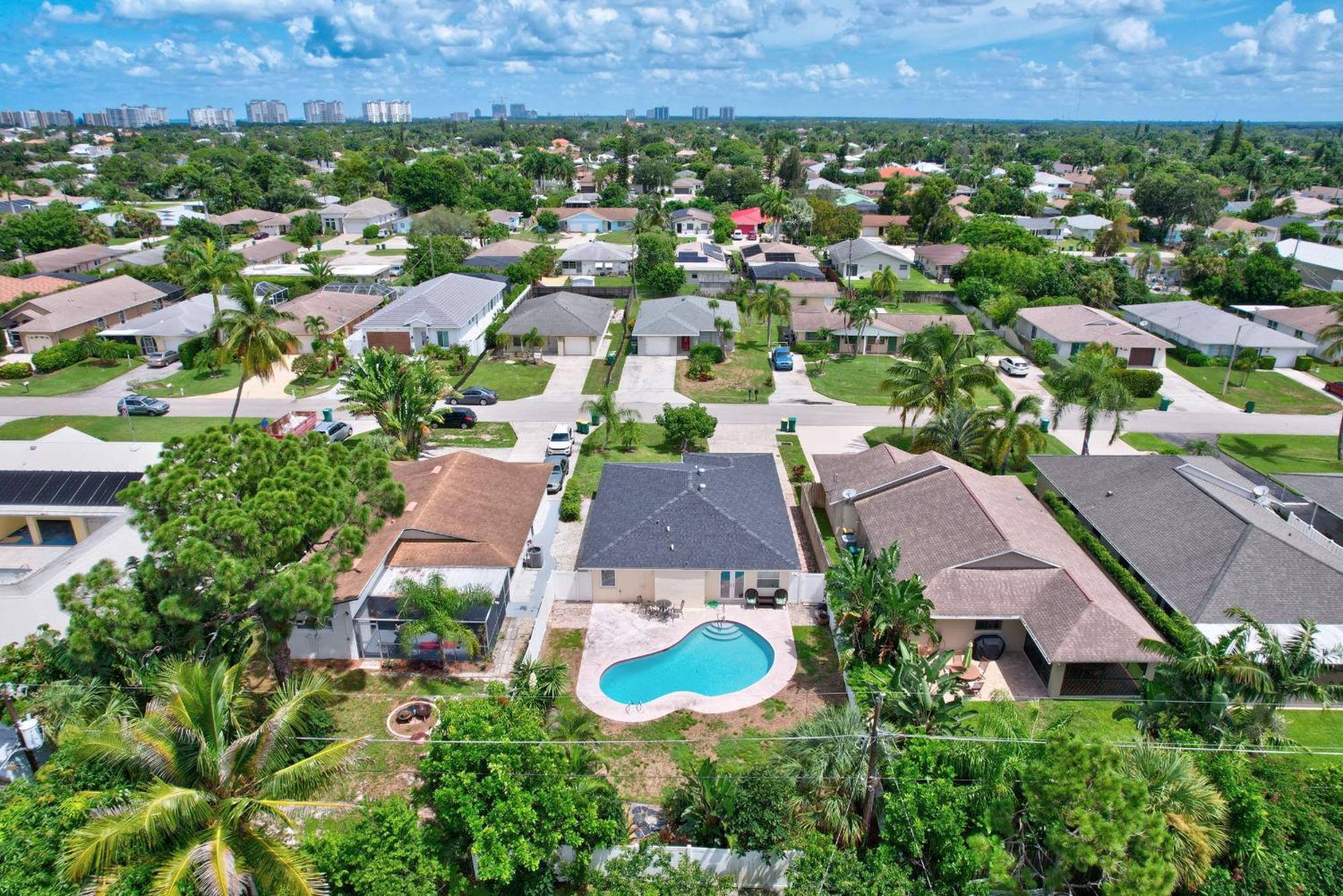 Quaint Florida Getaway Near Vanderbilt * Naples