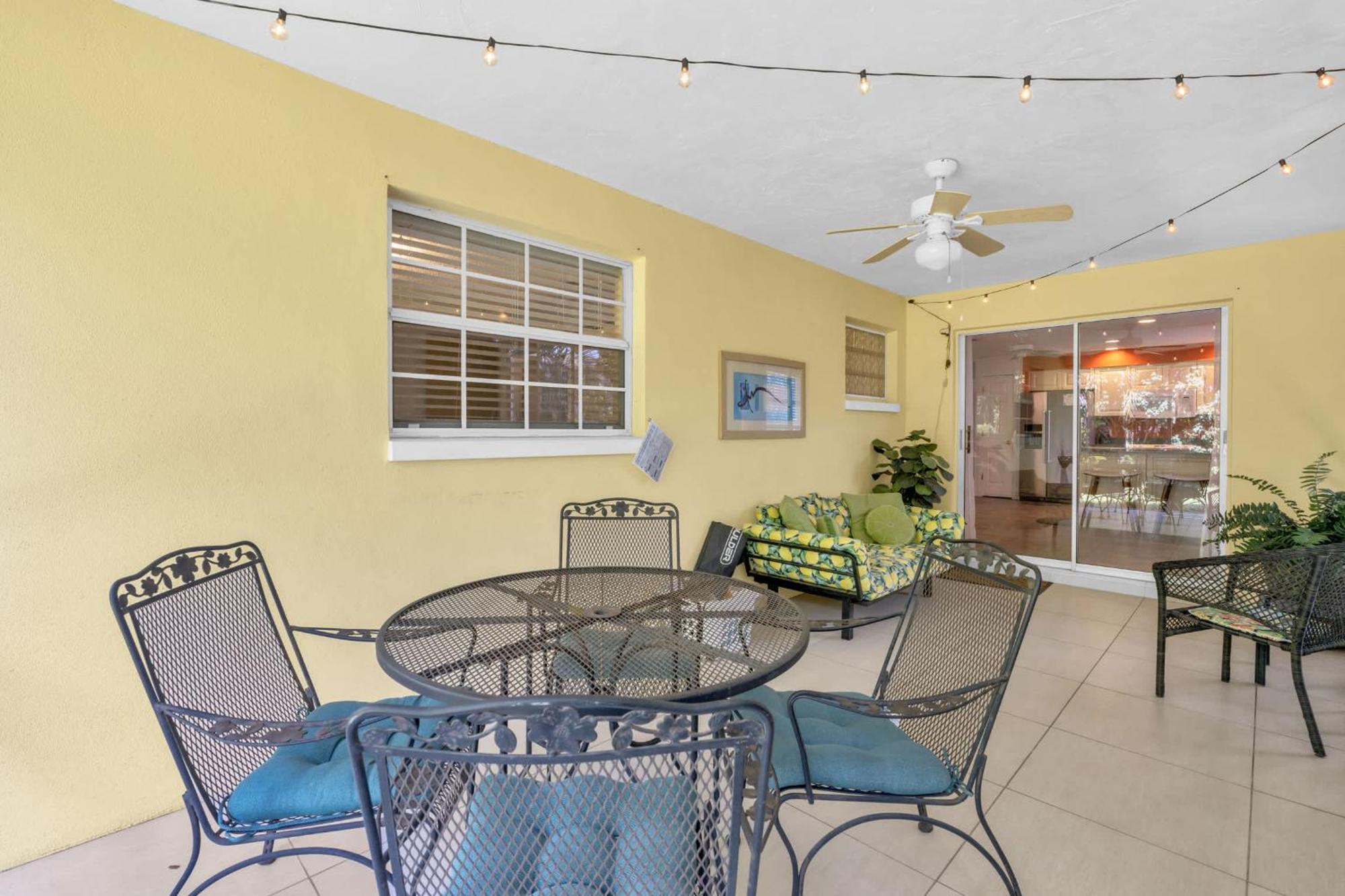 Holiday home Coastal Bliss Retreat Eclectic Charm