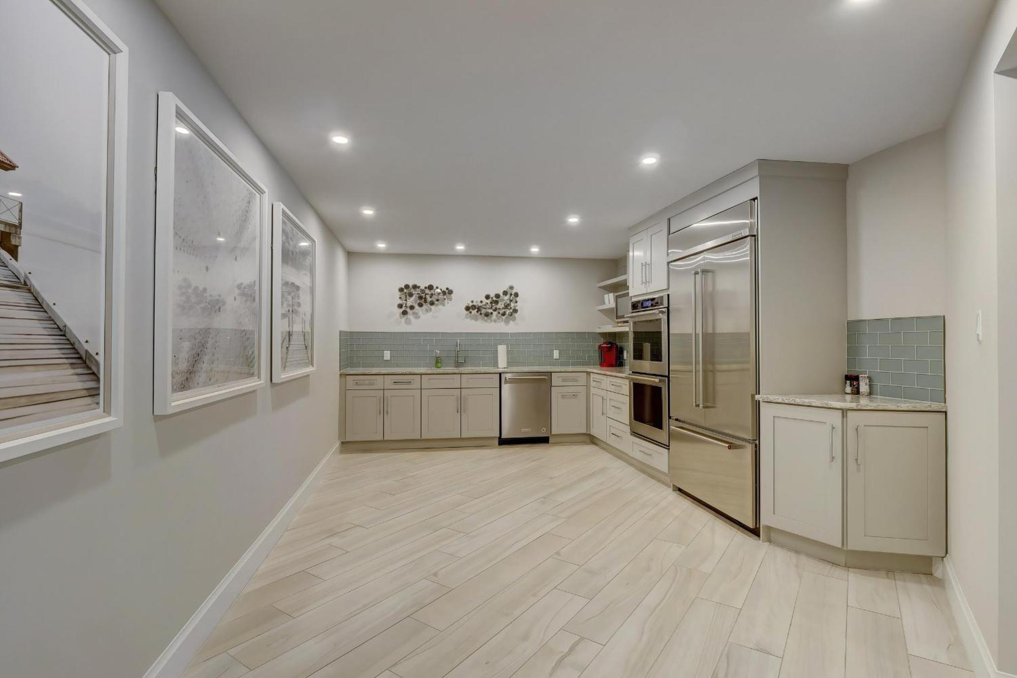 8th Floor Horizon House With Direct Access And Gulf Views * Naples