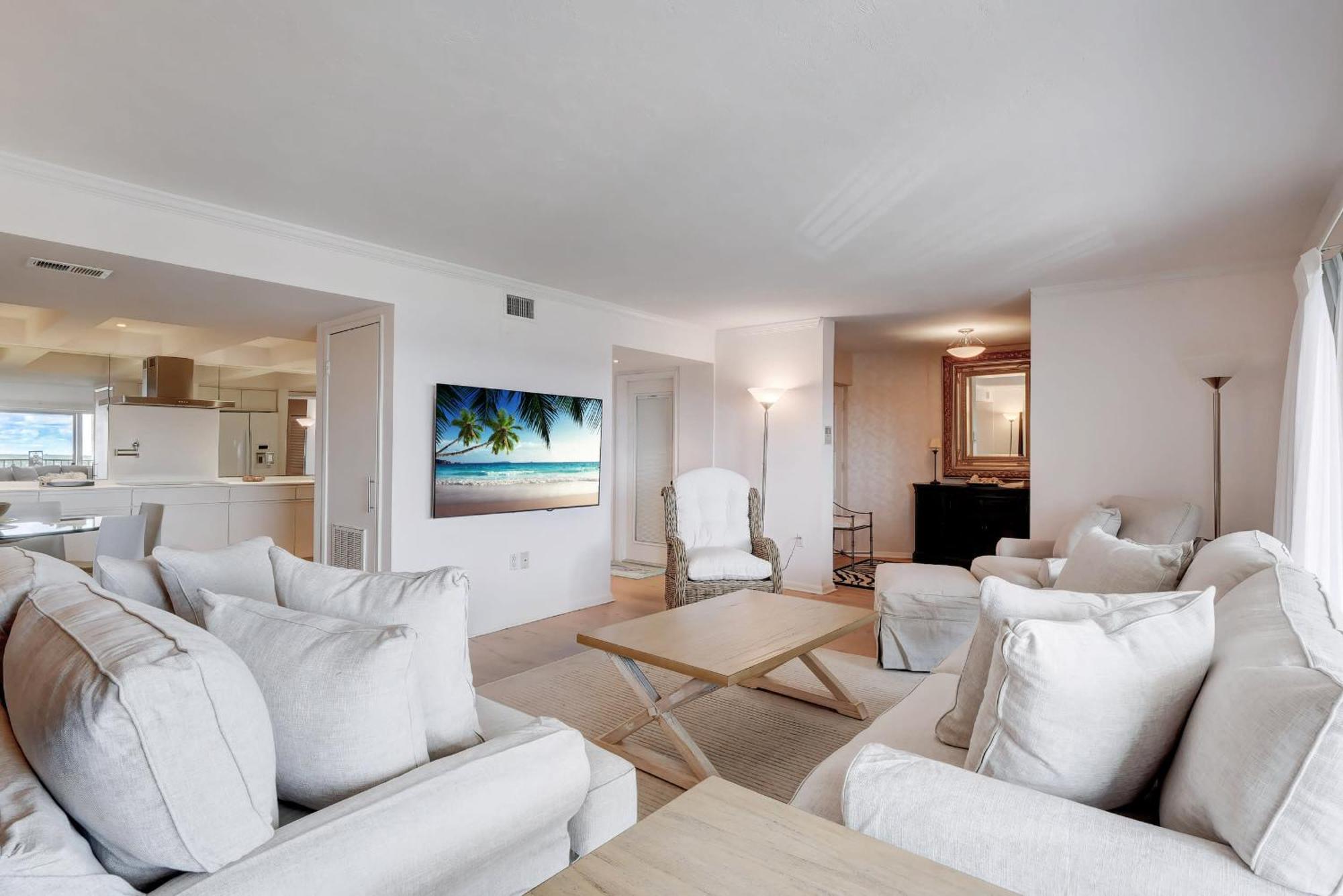 8th Floor Horizon House With Direct Access And Gulf Views Naples