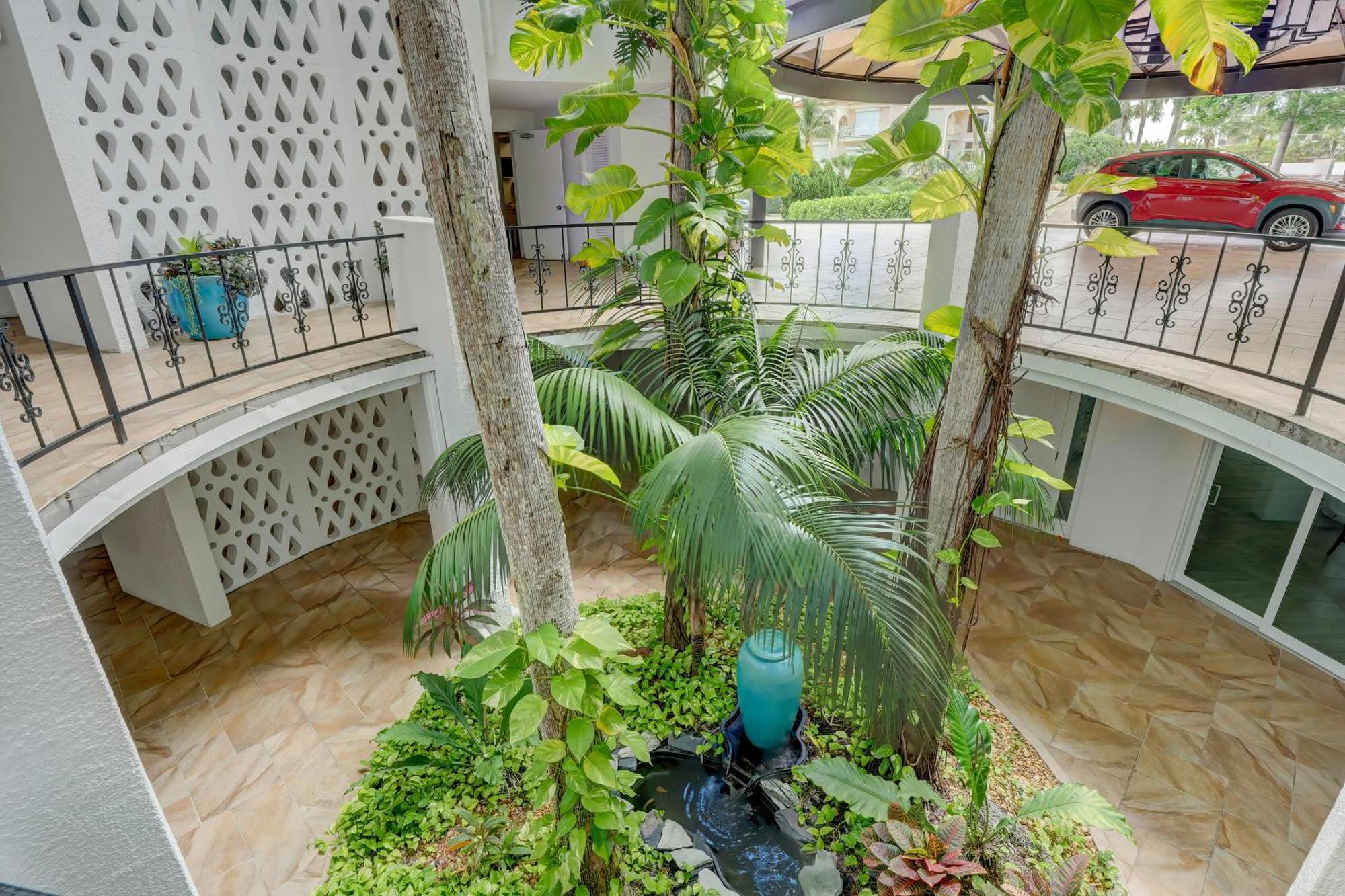 8th Floor Horizon House With Direct Access And Gulf Views Naples