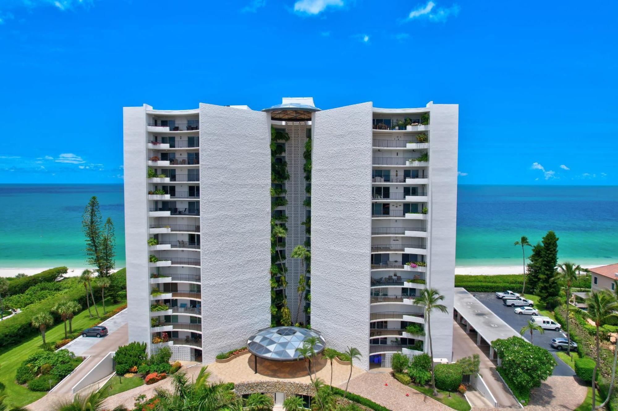 8th Floor Horizon House With Direct Access And Gulf Views * Naples