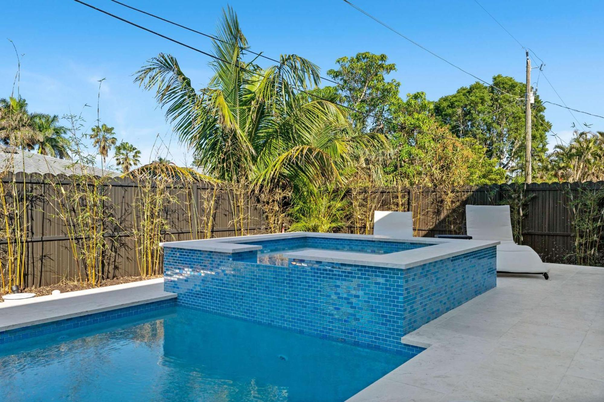 Brand New Gulf Coast Luxury Getaway Naples