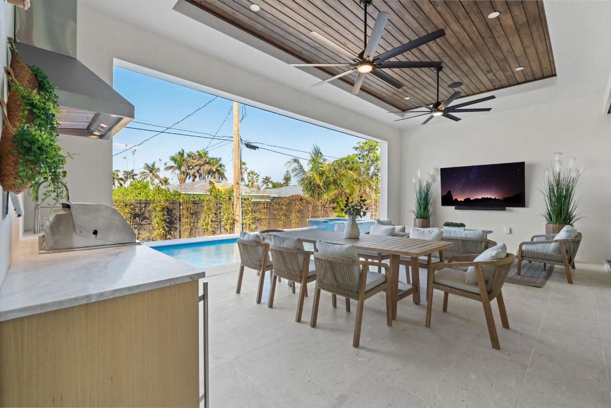 Holiday home Brand New Gulf Coast Luxury Getaway