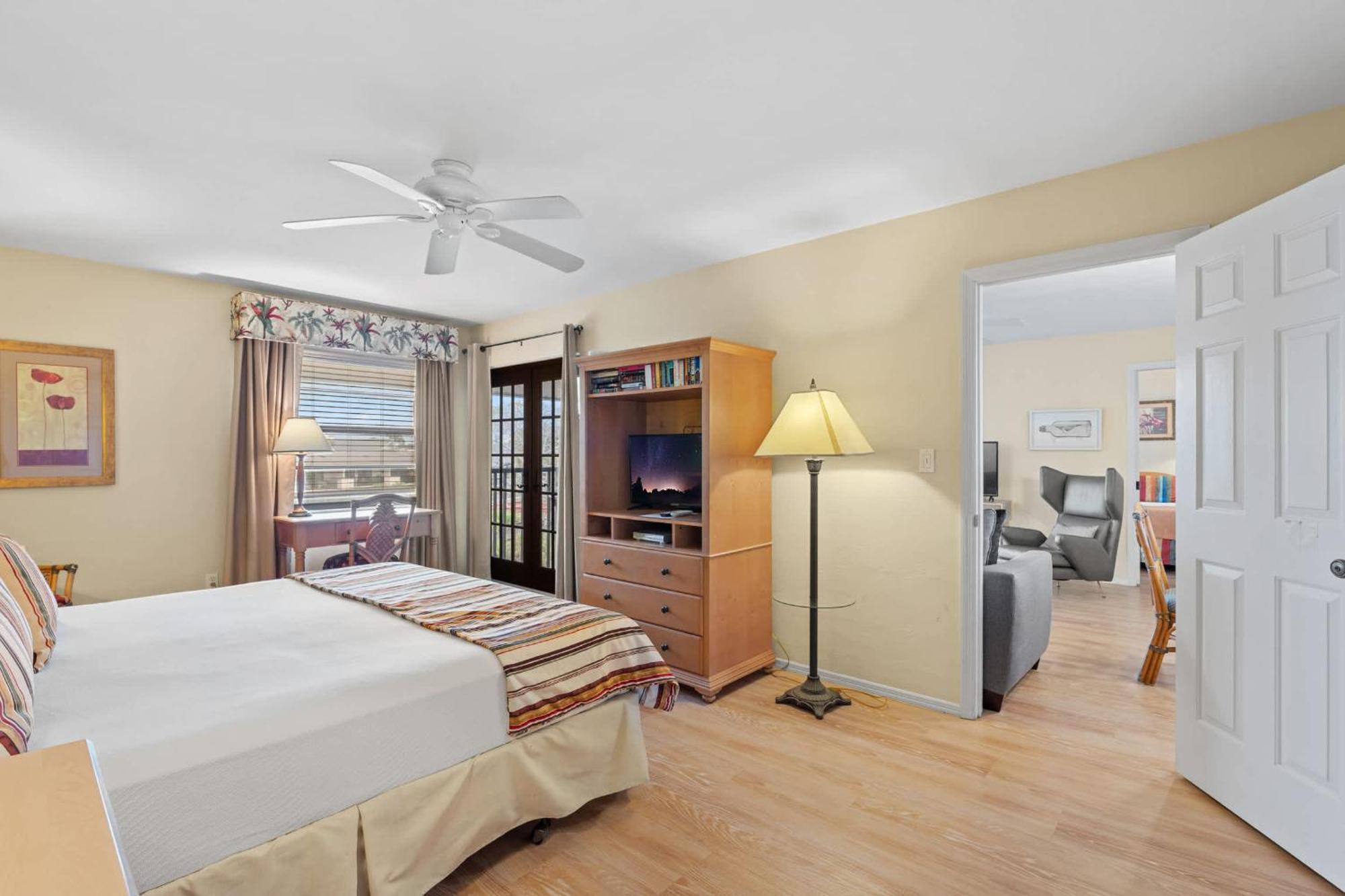 Park Shore Two Bedroom * Naples