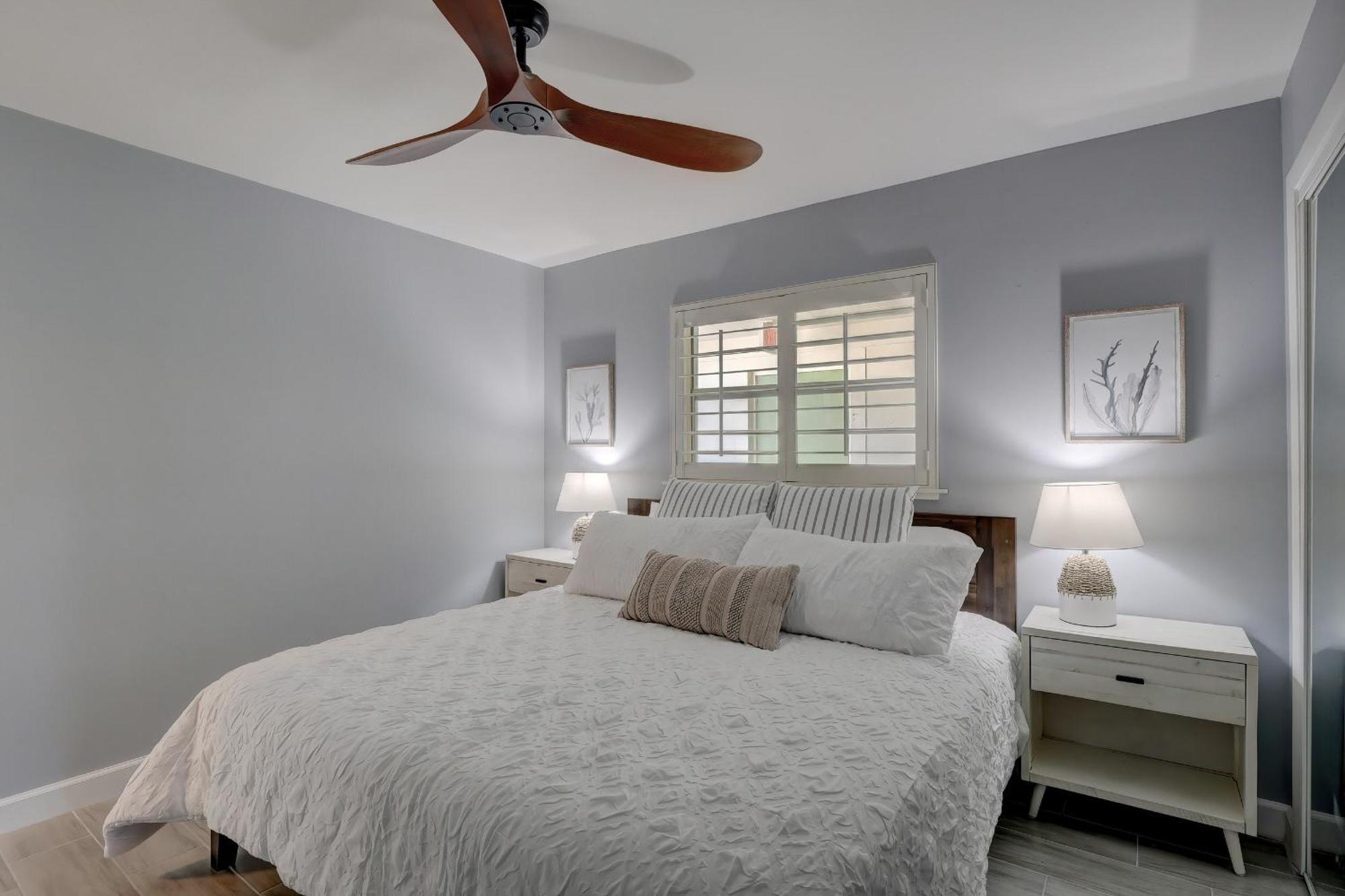 Walk To The And Downtown From Our Totally Upgraded Holiday home *