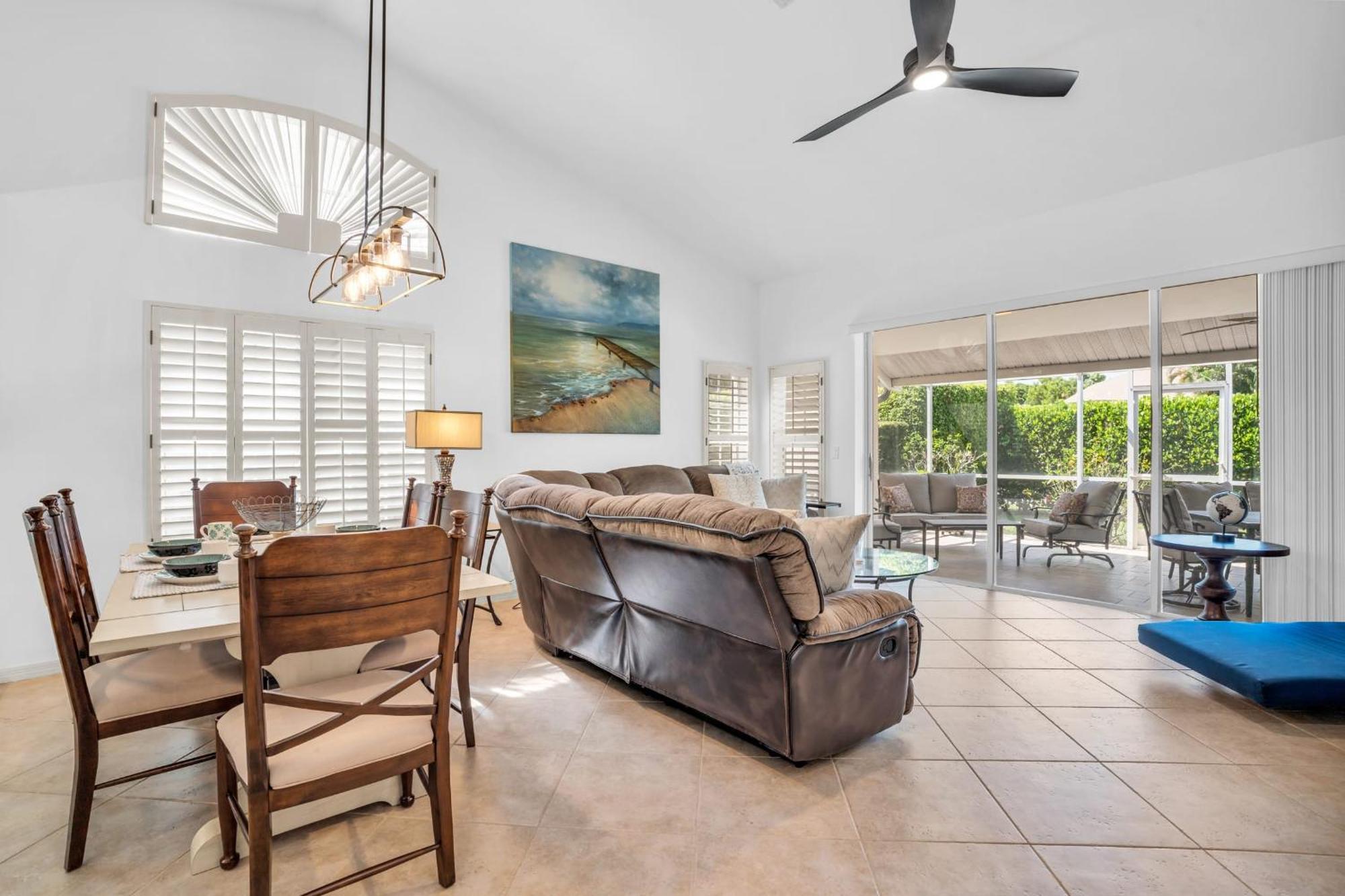 Holiday home Charming With Large Lanai In Lakeside Of