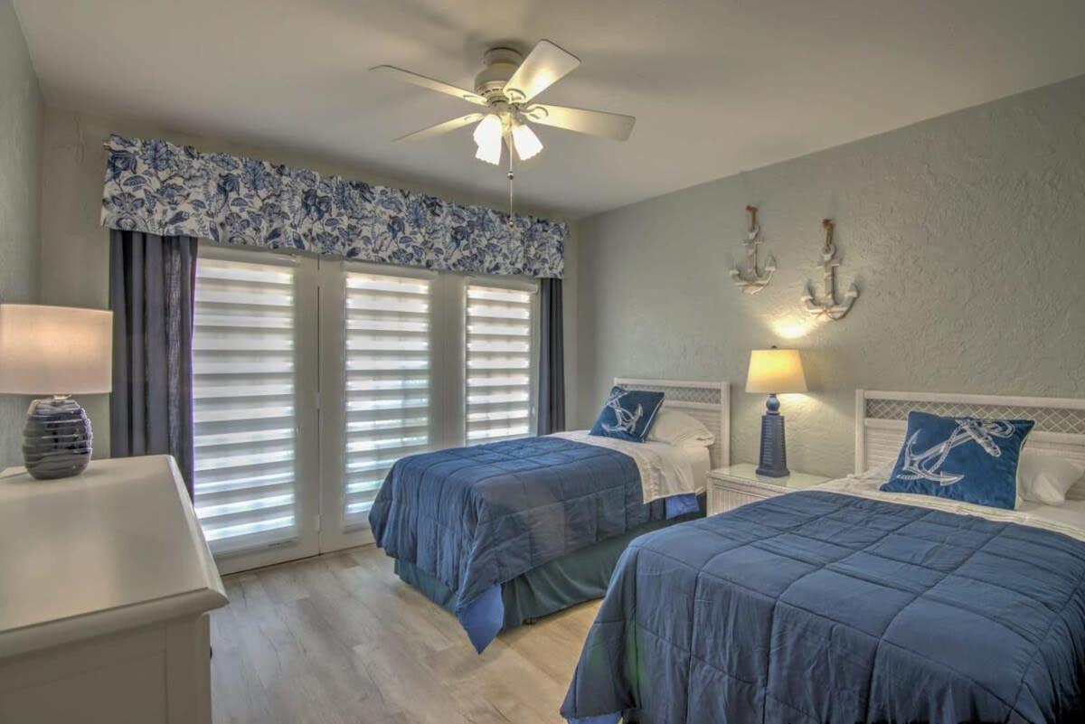 Bliss Upscale Haven With Pool Holiday home