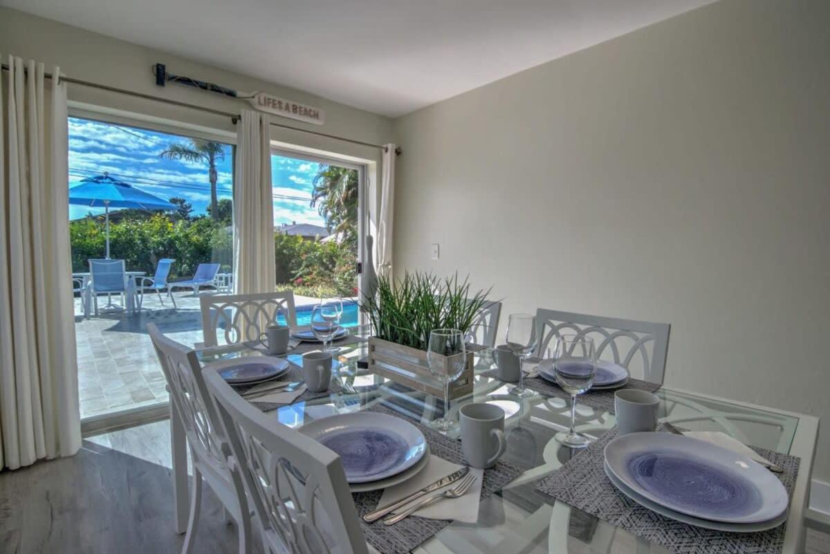Bliss Upscale Haven With Pool * Naples