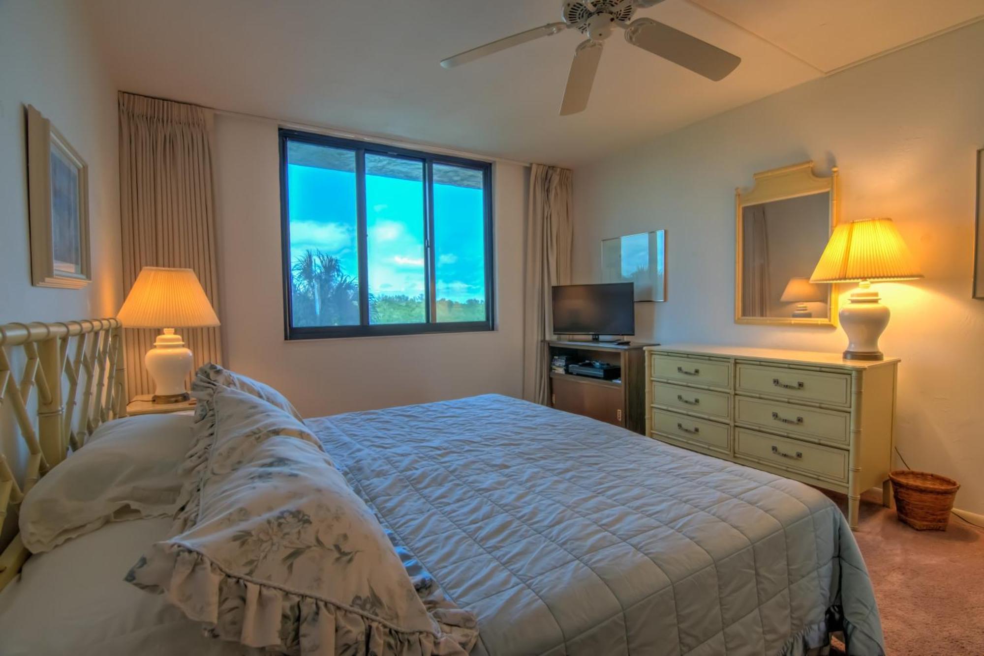 Holiday home Walk To The And Enjoy Spectacular Views From 3 Bedroom Naples