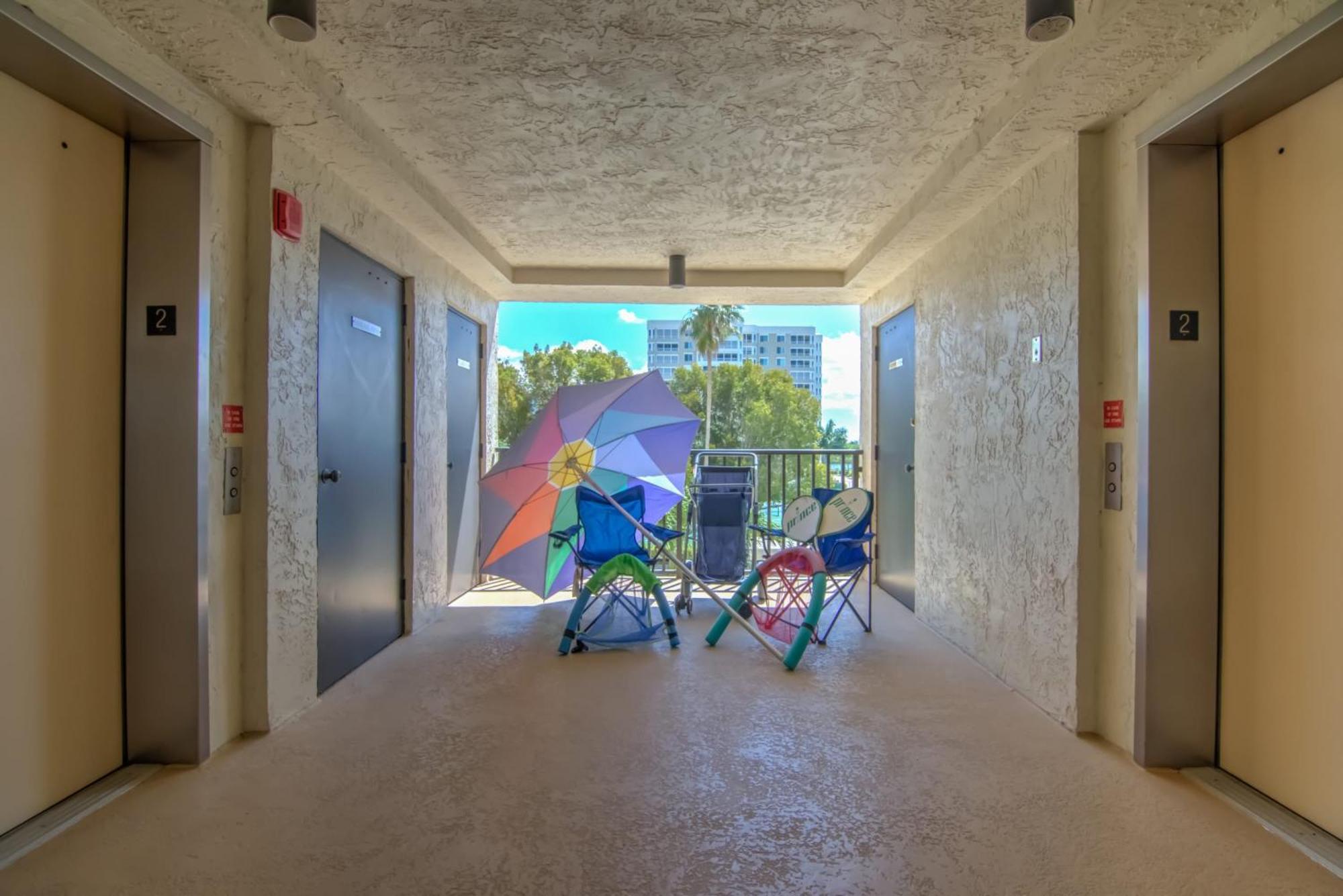 Walk To The And Enjoy Spectacular Views From 3 Bedroom *